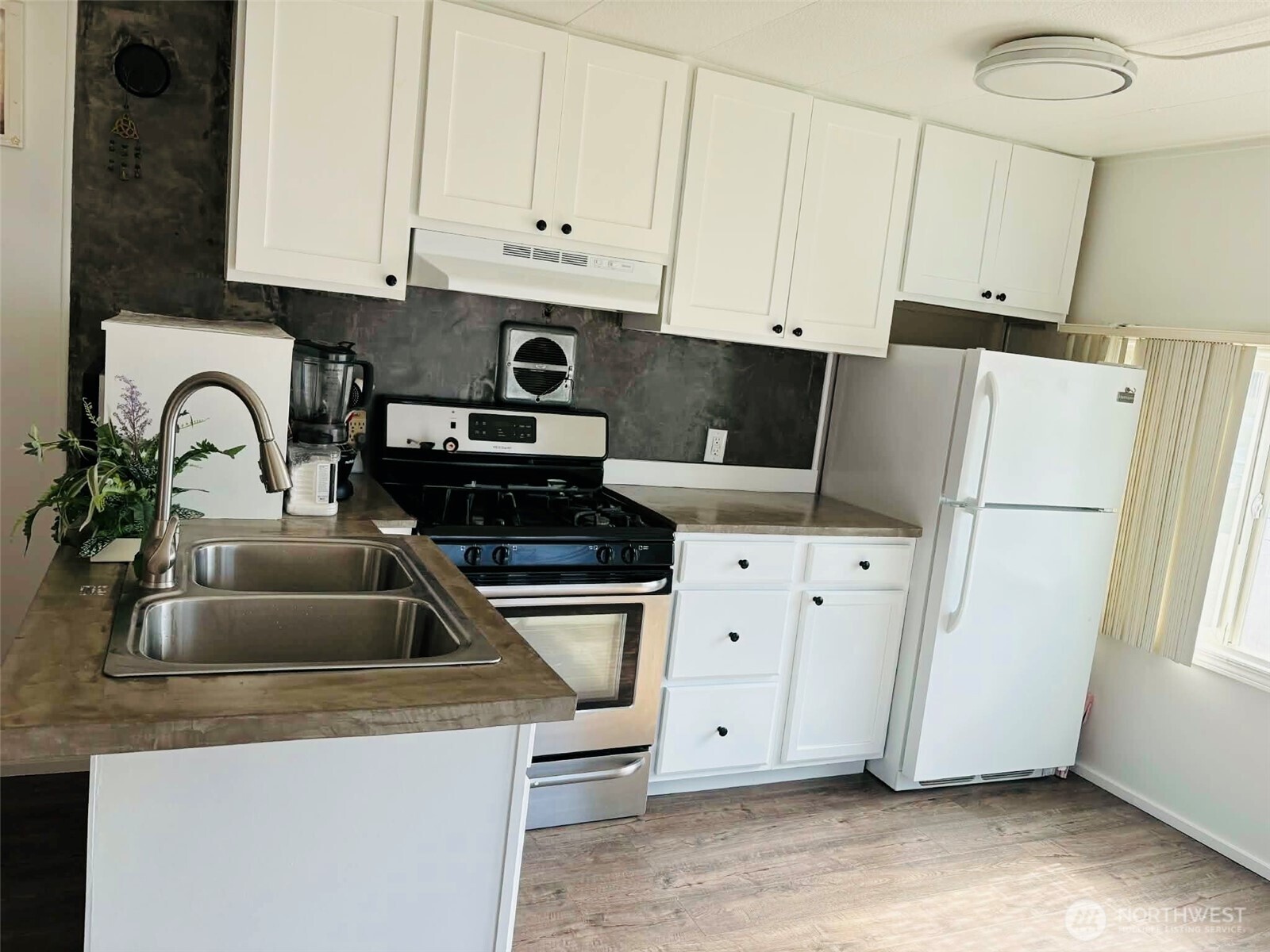 2302 R Street SE #125, Auburn, WA 98002-7072