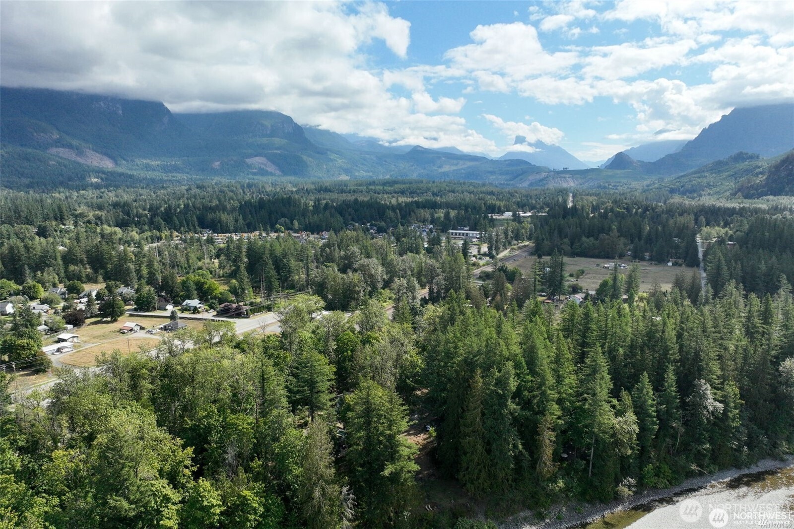 1212 Croft Avenue , Gold Bar, WA 98251