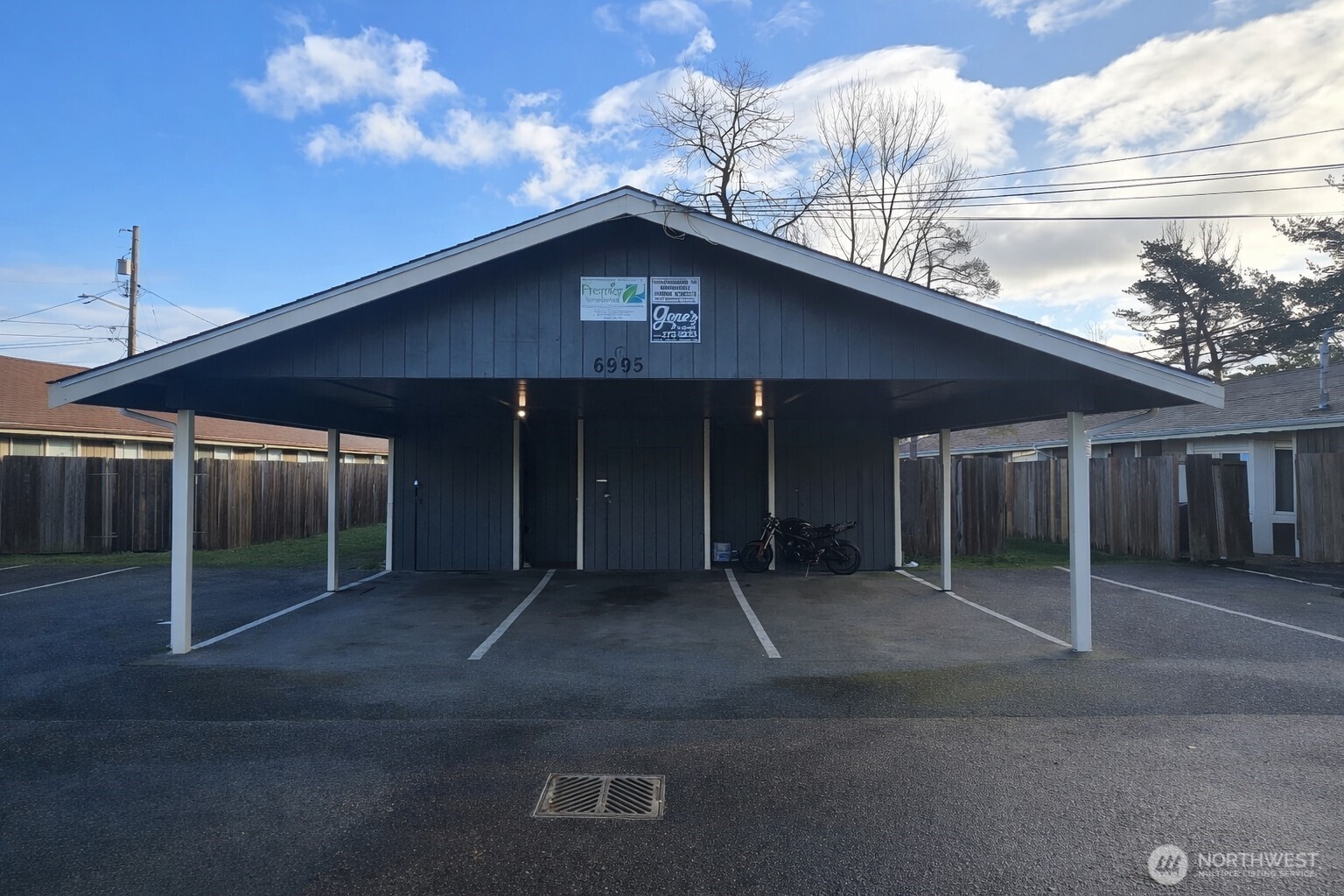 6905 6909 S Madison , Tacoma, WA 98409