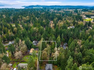 9351 Moss Lane NE, Bainbridge Island, WA 98110 - Photo 3