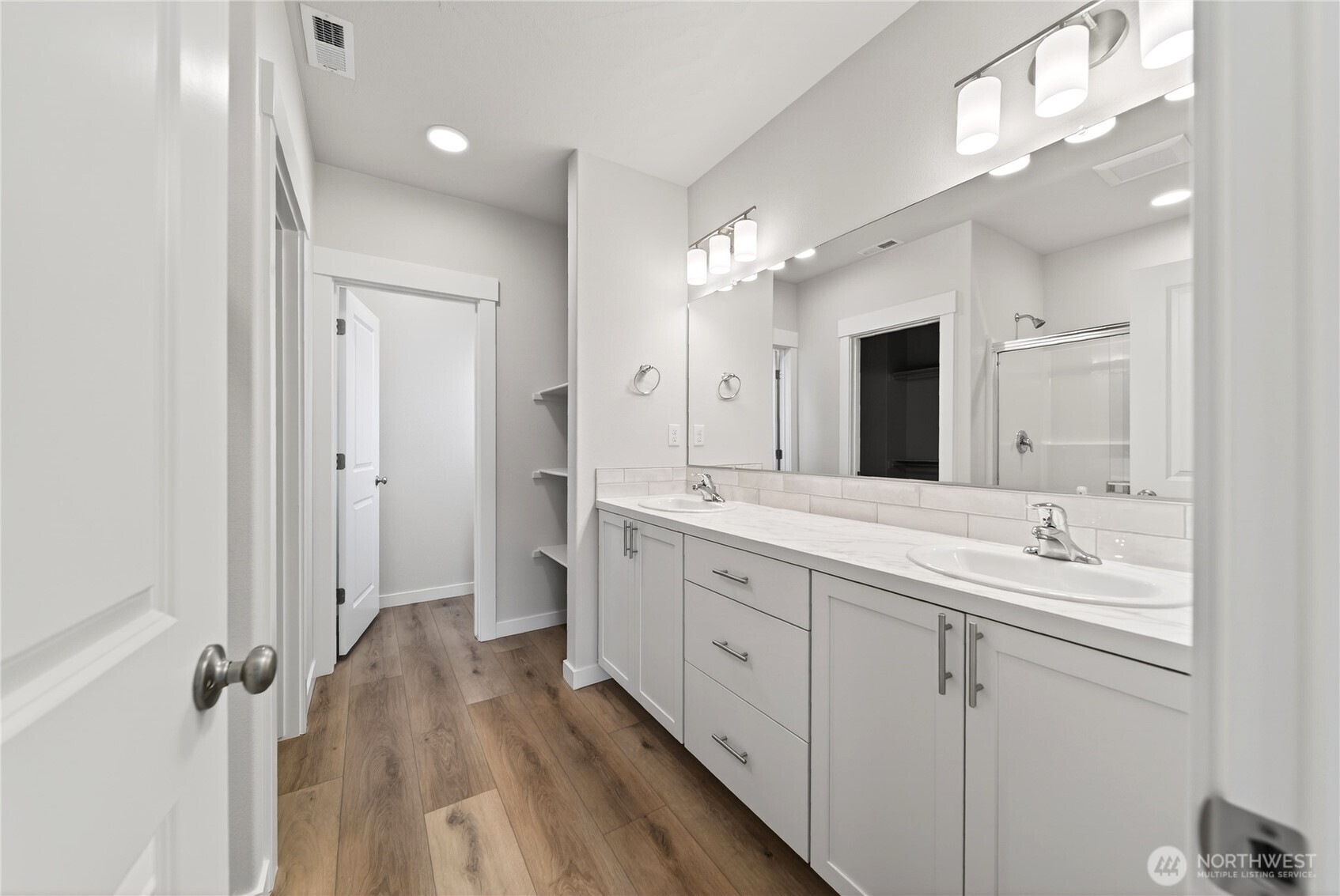 4333 W Sand Hill St. , Moses Lake, WA 98837