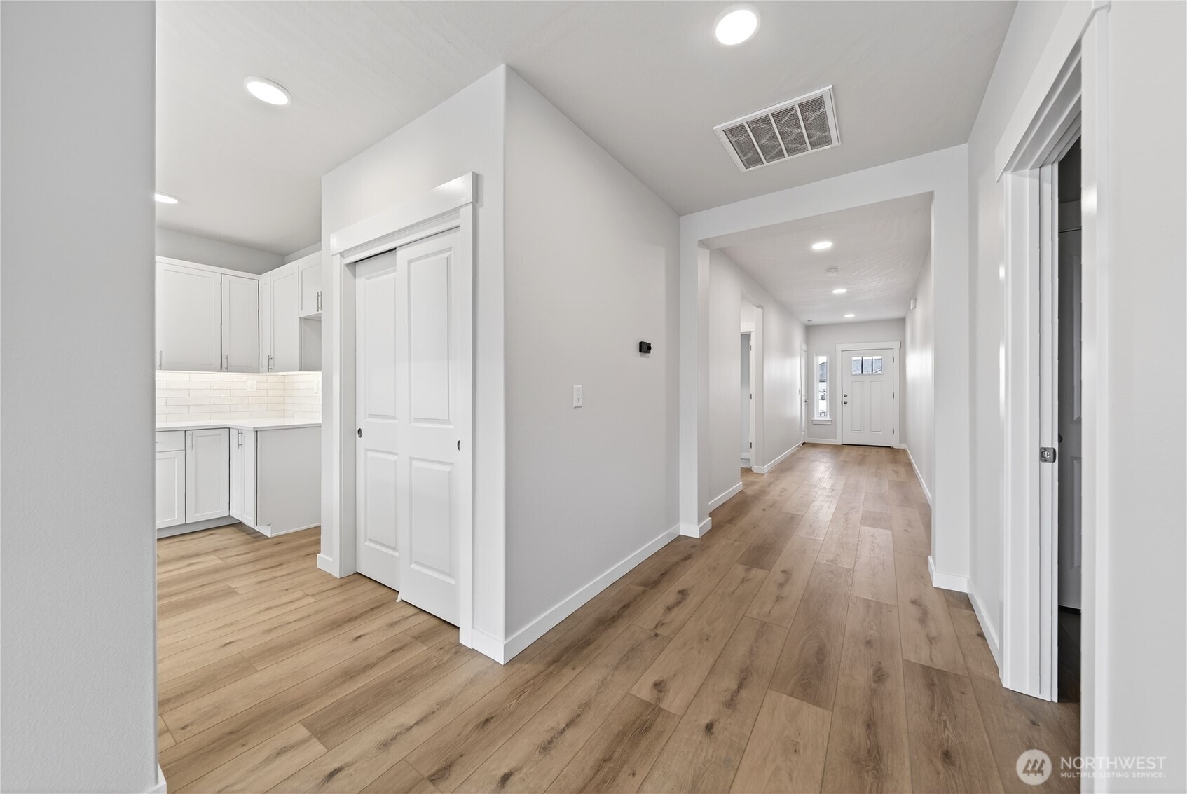 4333 W Sand Hill St. , Moses Lake, WA 98837