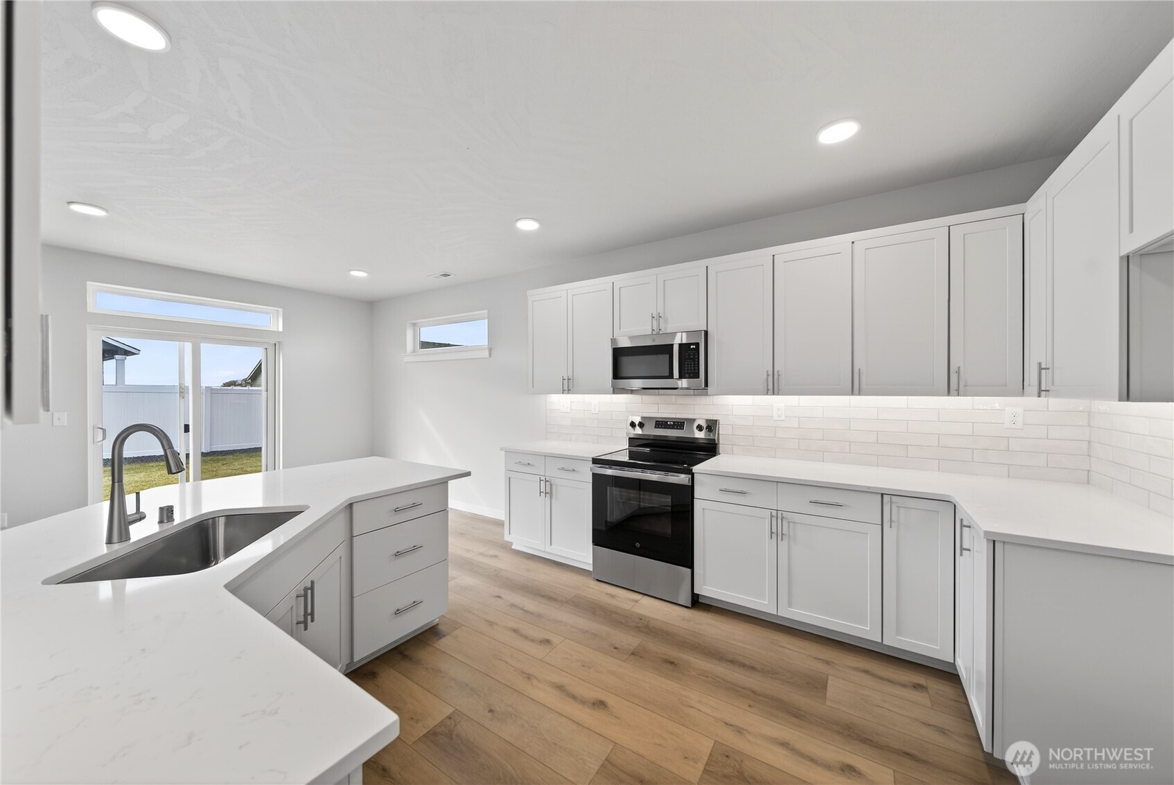 4333 W Sand Hill St. , Moses Lake, WA 98837