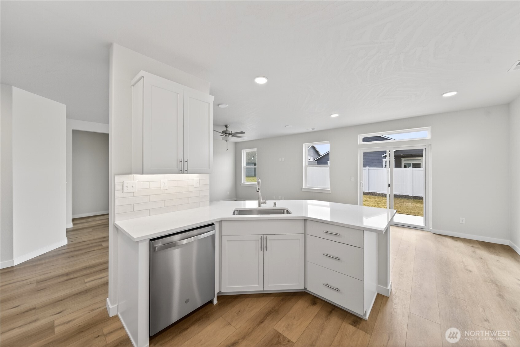 4333 W Sand Hill St. , Moses Lake, WA 98837