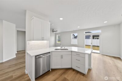 4333 W Sand Hill St. , Moses Lake, WA 98837 - Photo 8