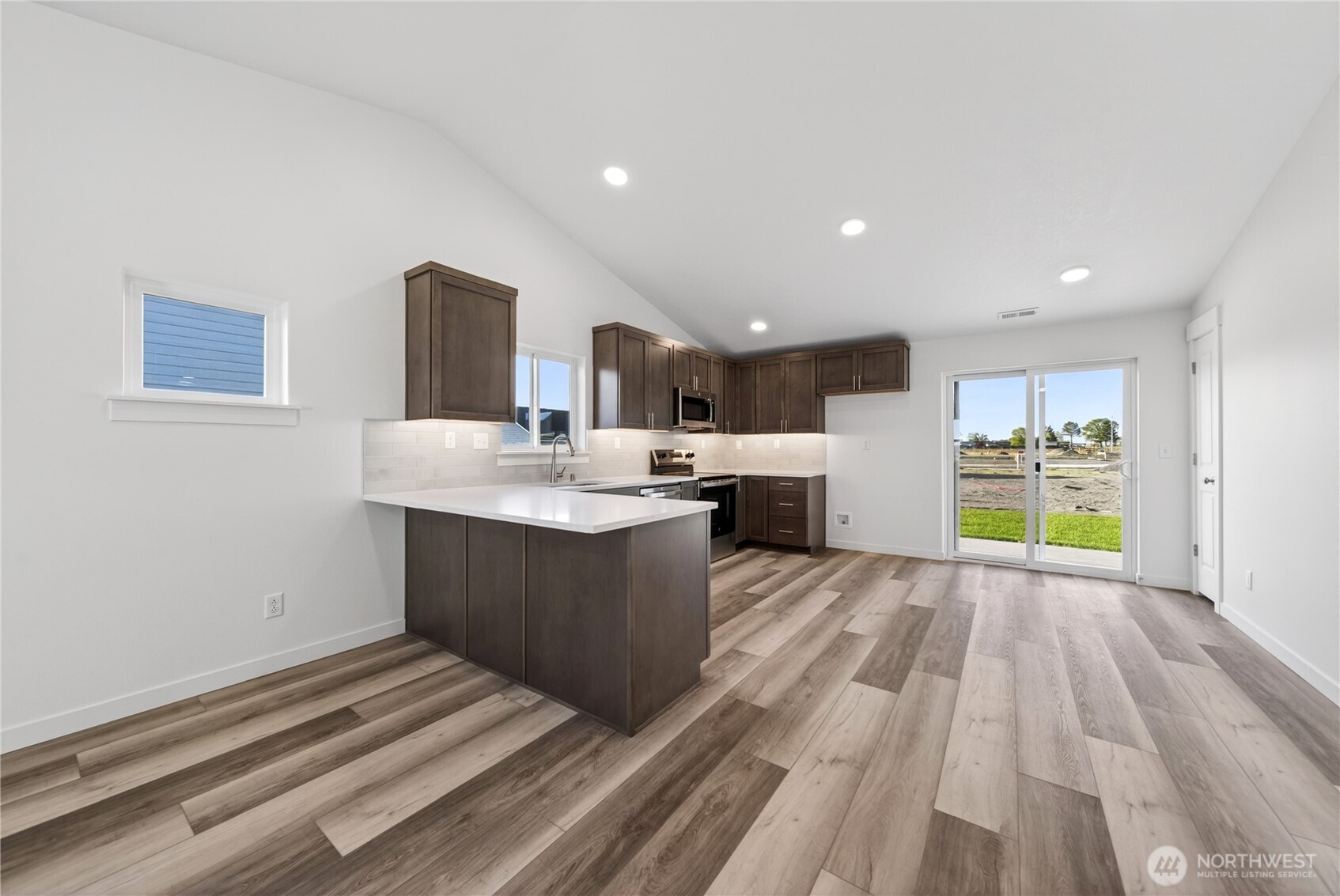 4322 W Redhead Ave , Moses Lake, WA 98837