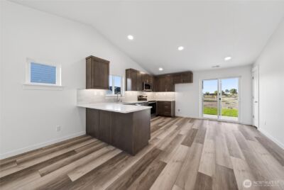 4322 W Redhead Ave , Moses Lake, WA 98837 - Photo 4