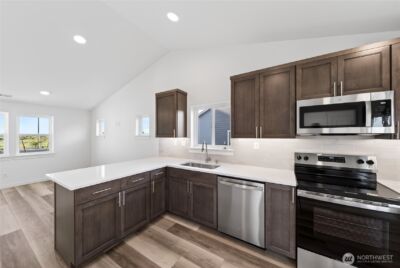 4322 W Redhead Ave , Moses Lake, WA 98837 - Photo 5