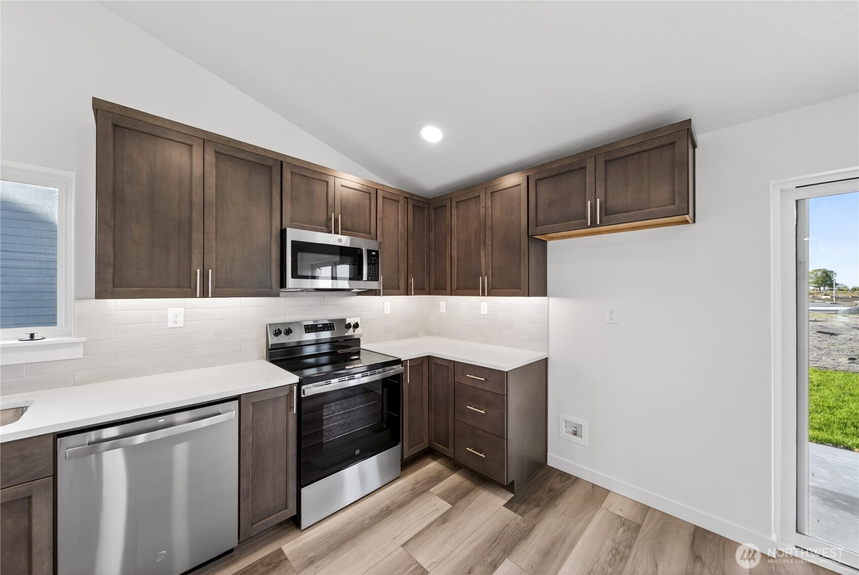 4322 W Redhead Ave , Moses Lake, WA 98837