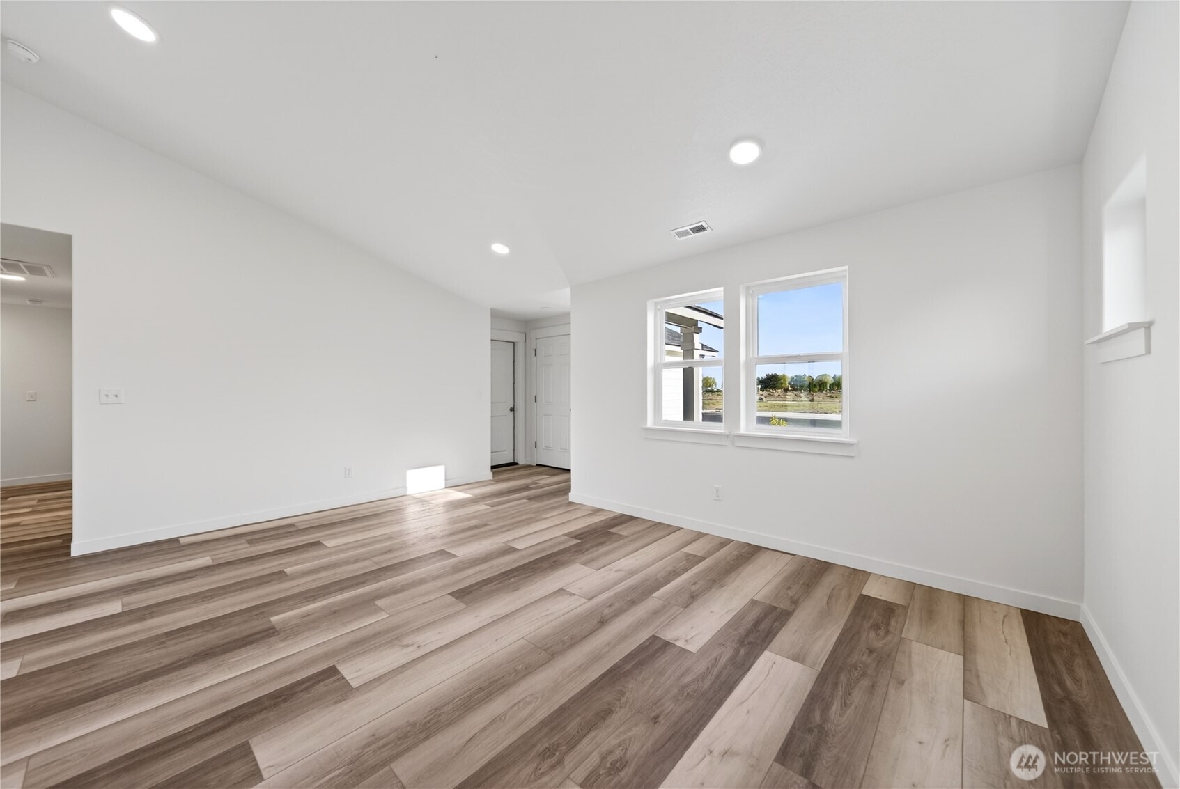 4322 W Redhead Ave , Moses Lake, WA 98837