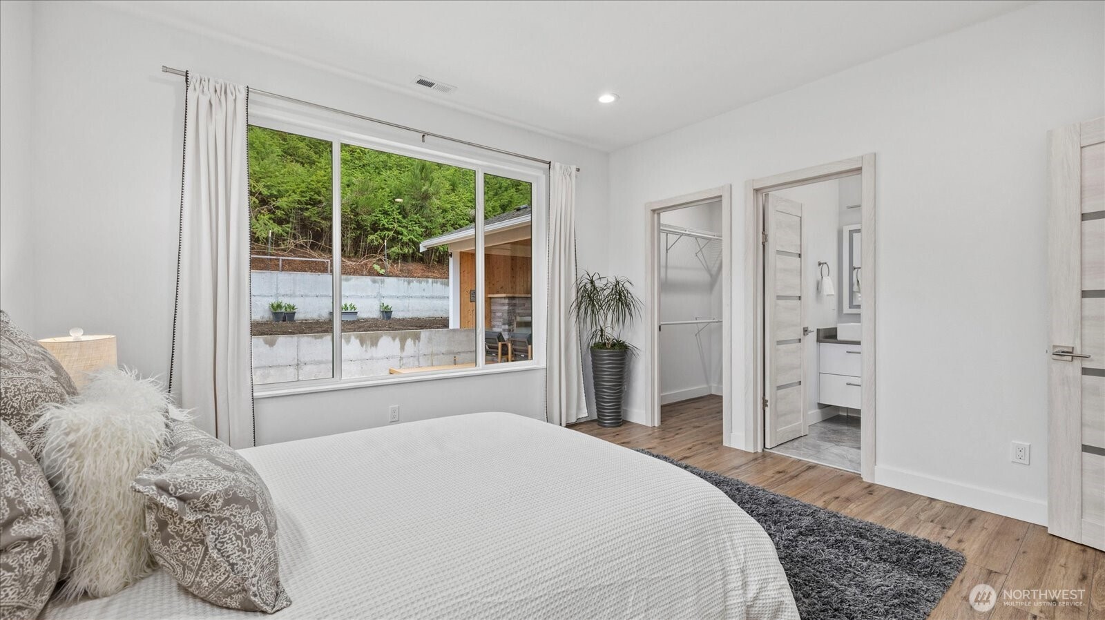 17123 69th Place W, Edmonds, WA 98026-5232