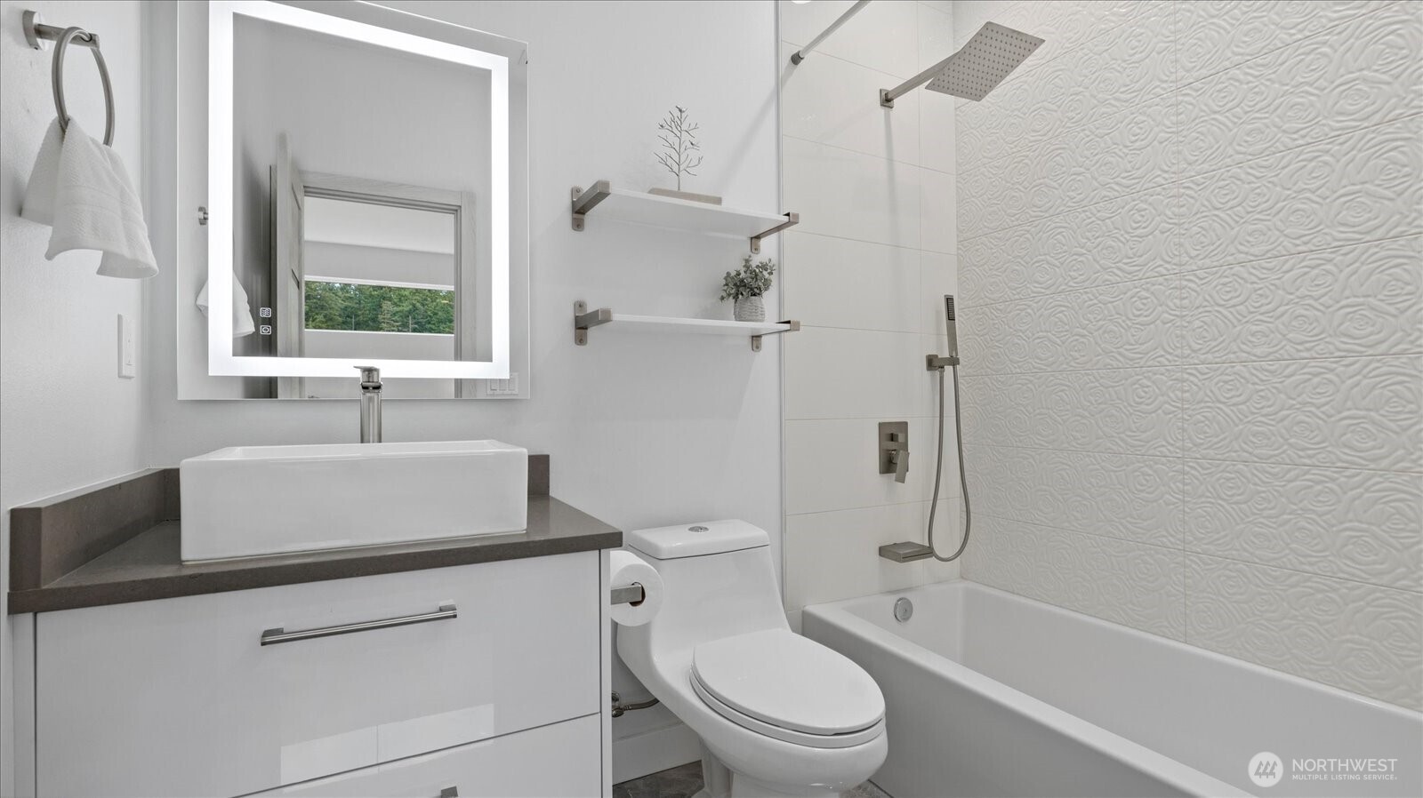 17123 69th Place W, Edmonds, WA 98026-5232