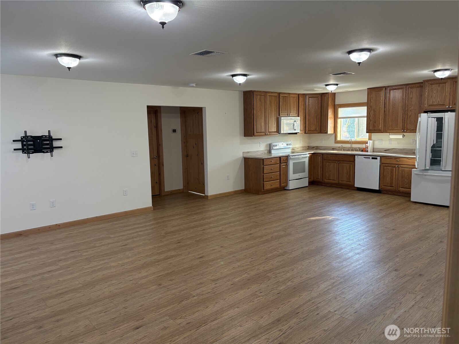 5 Red Apple Drive , Omak, WA 98841