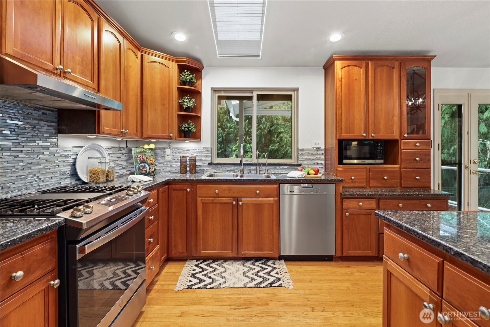 16603 199th Place NE, Woodinville, WA 98077