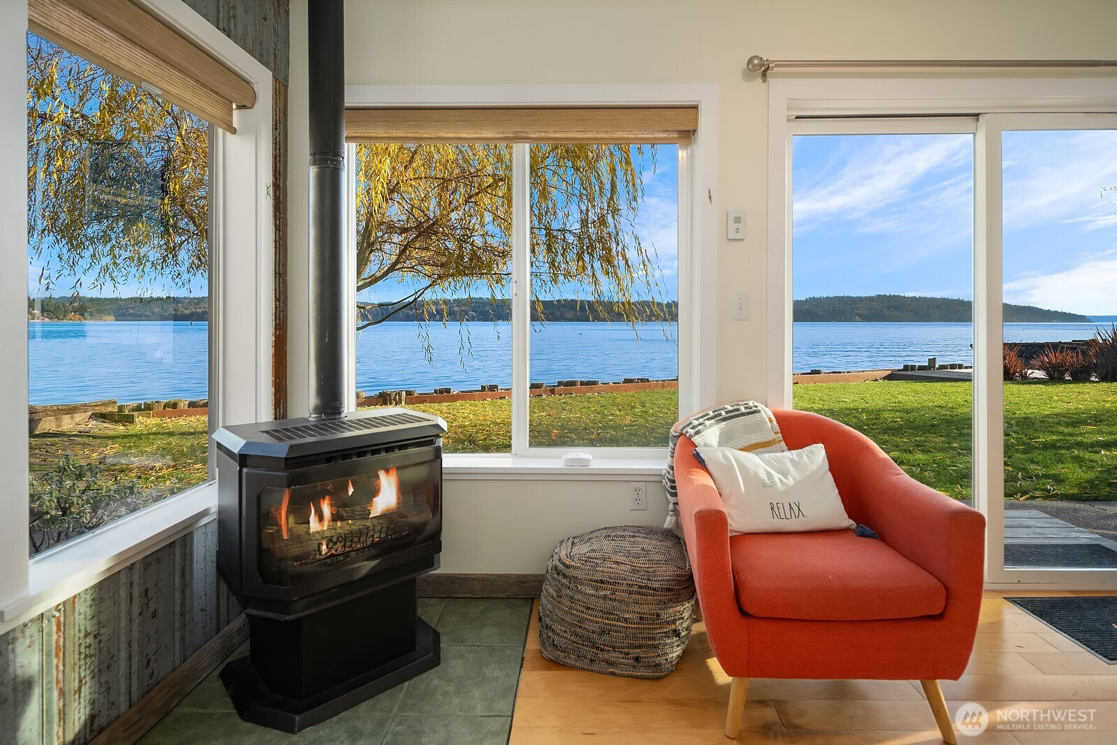 24410 Vashon Highway SW, Vashon, WA 98070