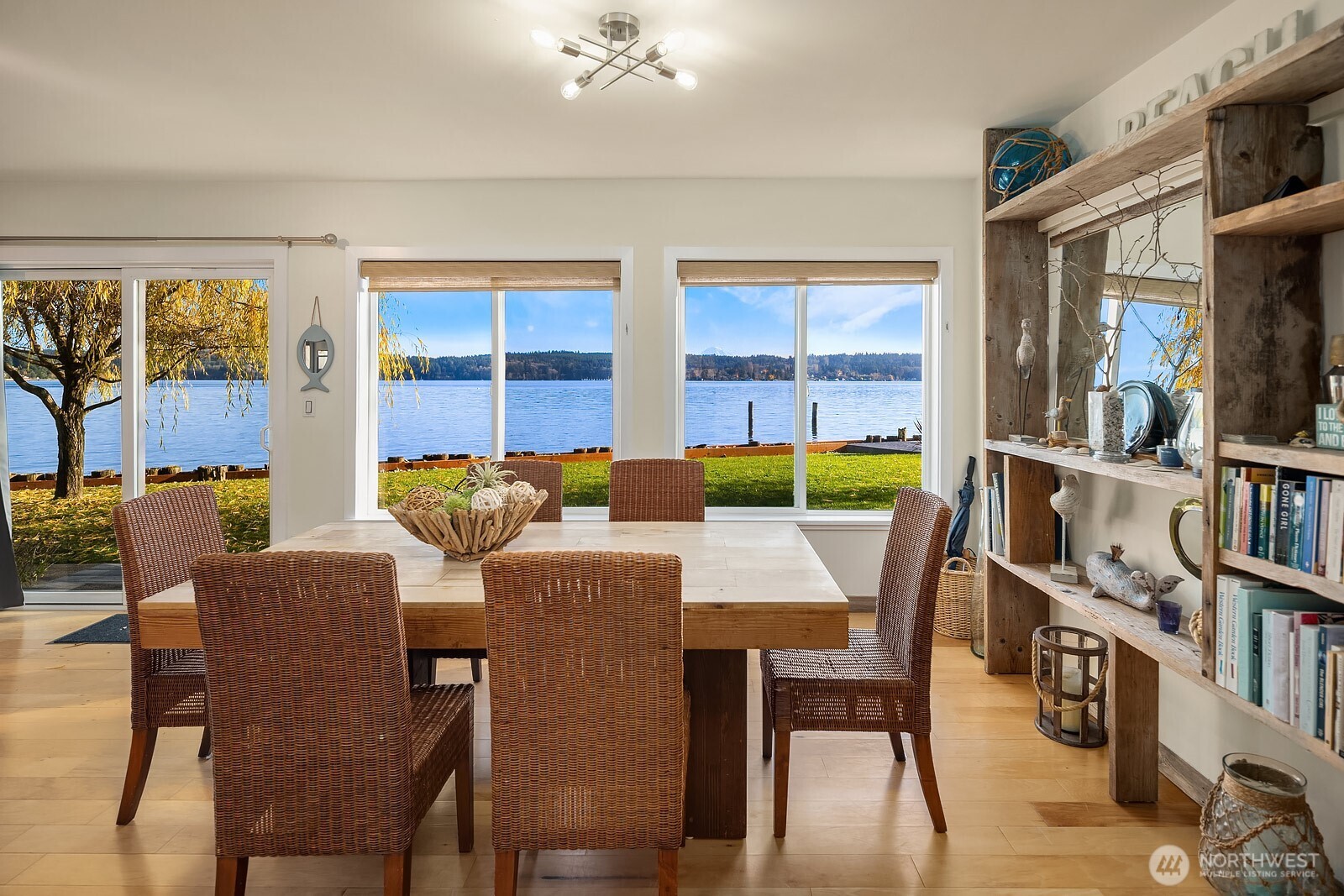 24410 Vashon Highway SW, Vashon, WA 98070