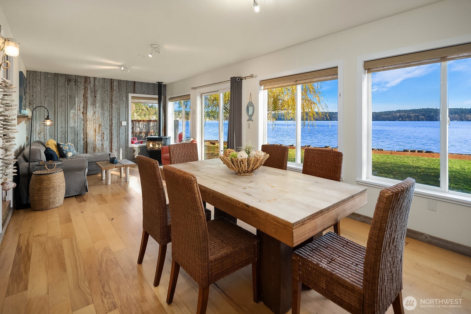 24410 Vashon Highway SW, Vashon, WA 98070
