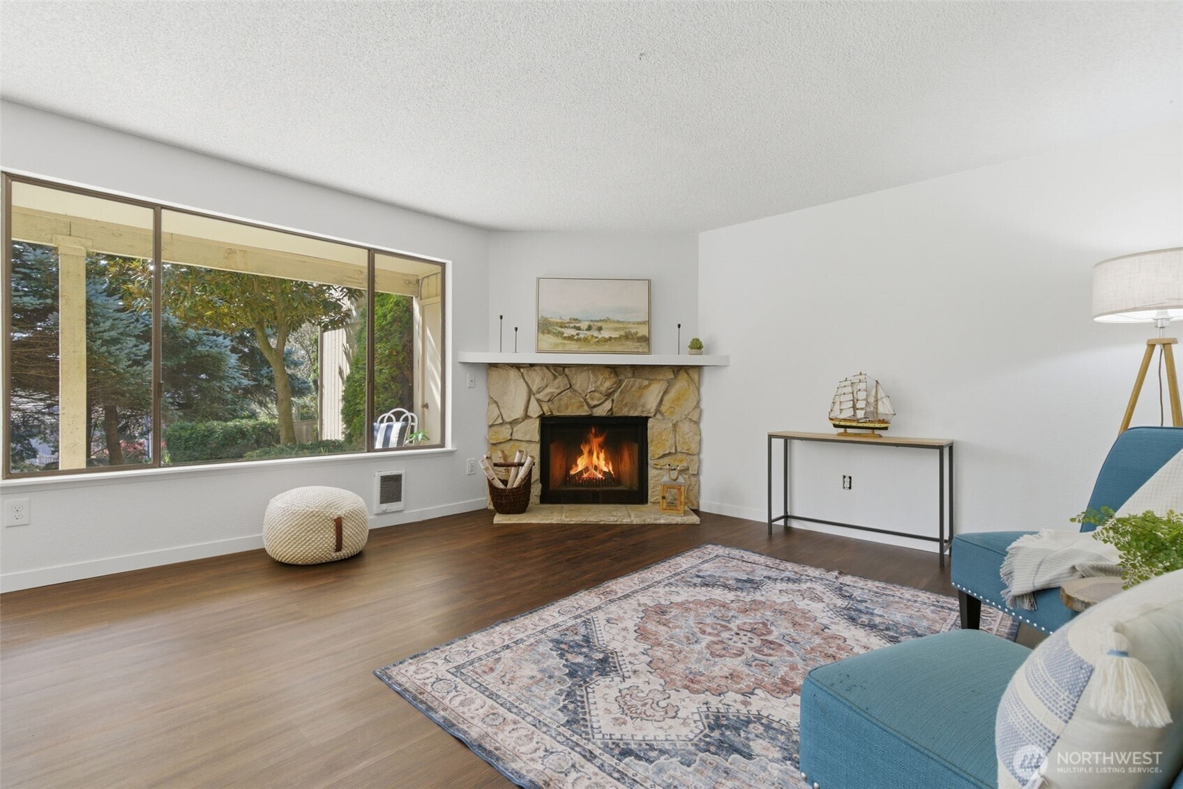 26425 Pennsylvania Avenue NE #4, Kingston, WA 98346