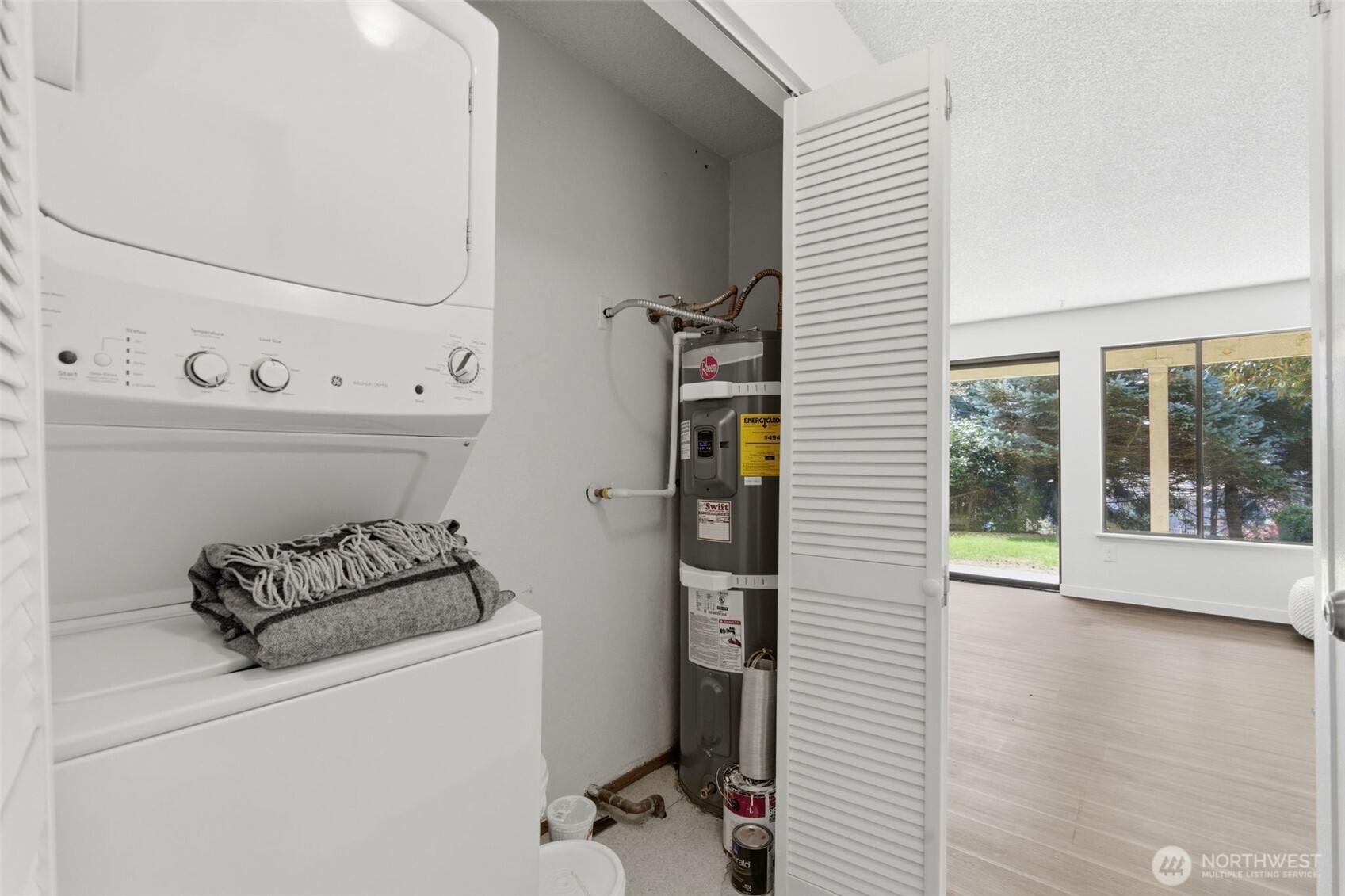 26425 Pennsylvania Avenue NE #4, Kingston, WA 98346