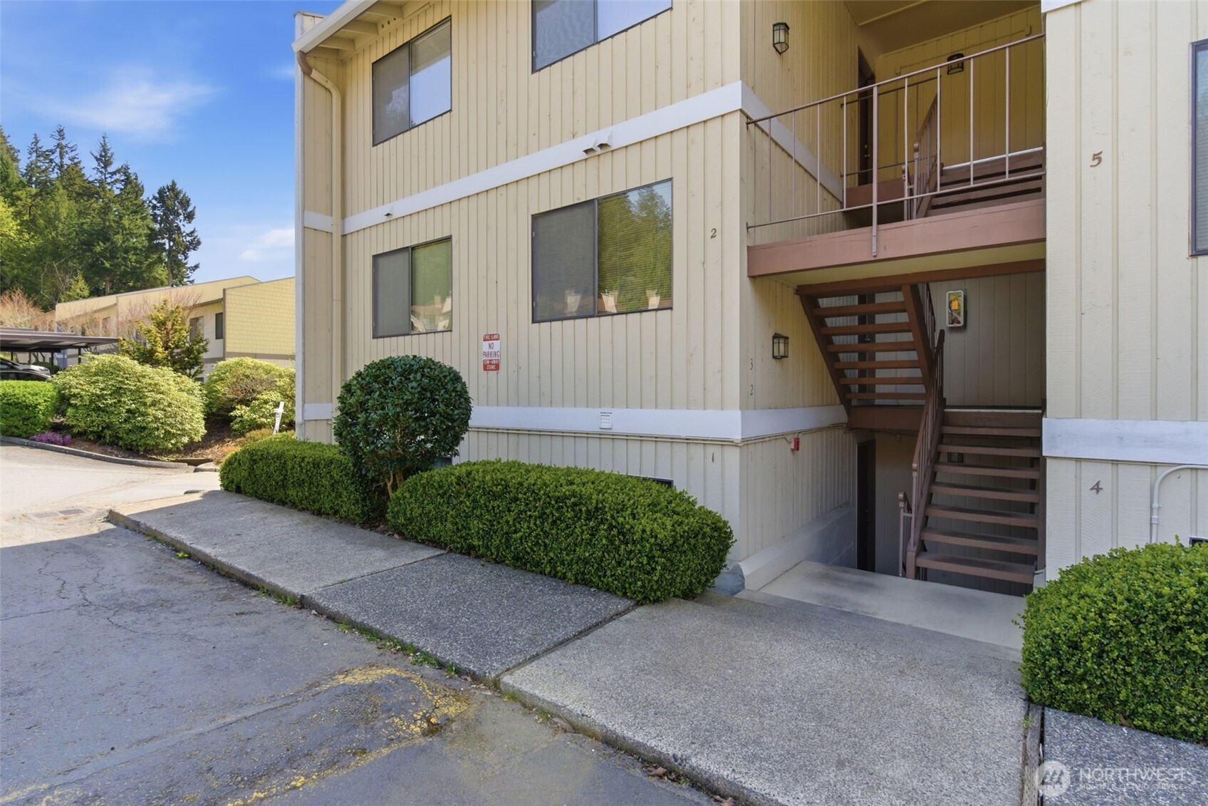 26425 Pennsylvania Avenue NE #4, Kingston, WA 98346