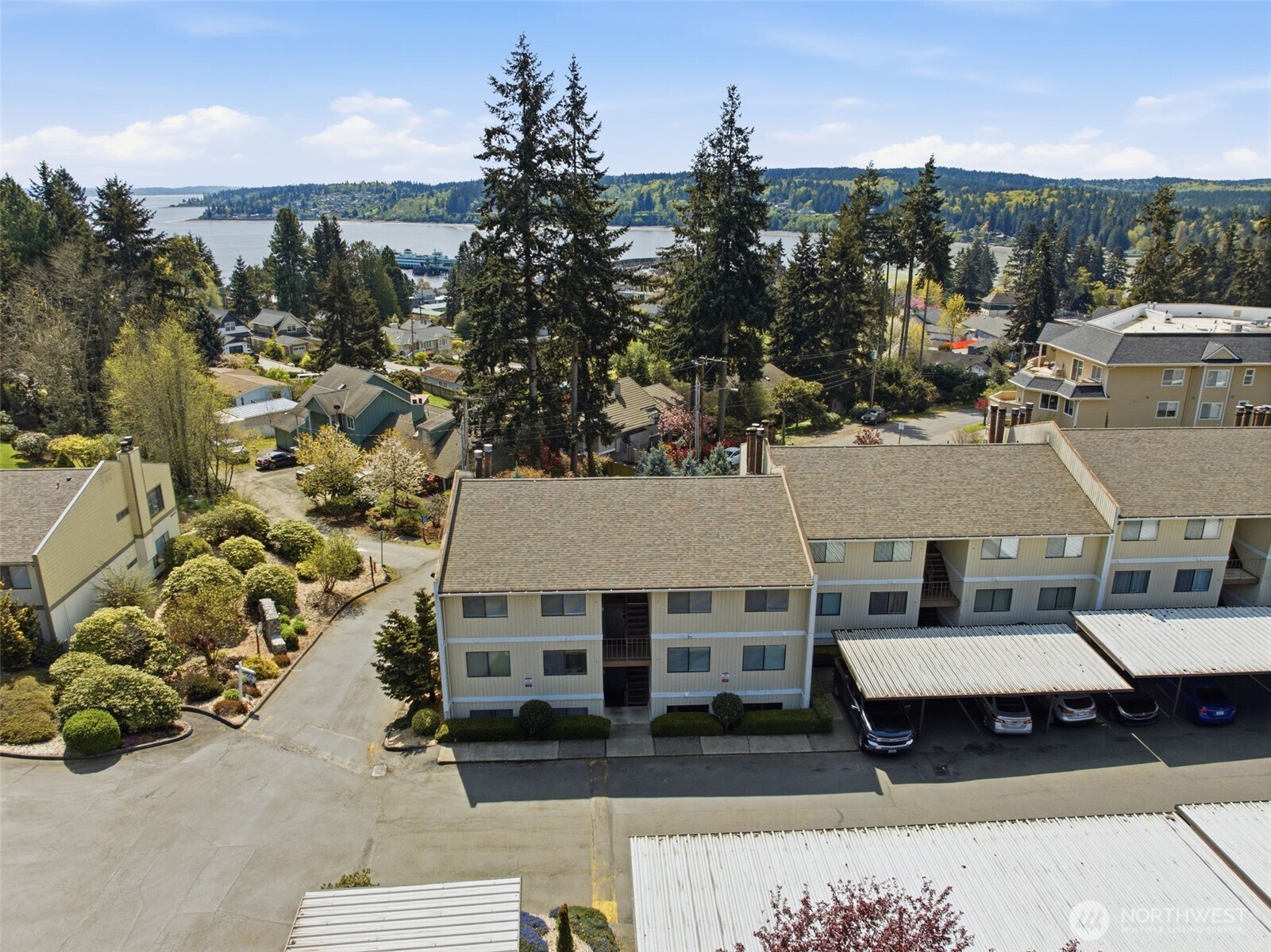 26425 Pennsylvania Avenue NE #4, Kingston, WA 98346
