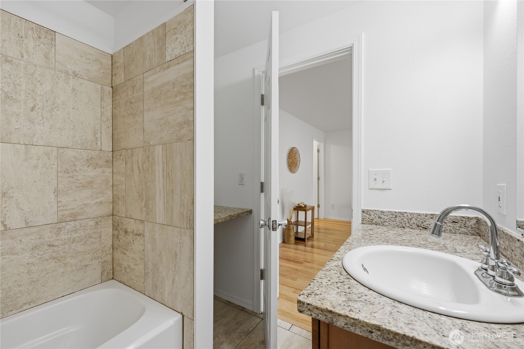3340 SE Cedar Court , Port Orchard, WA 98366