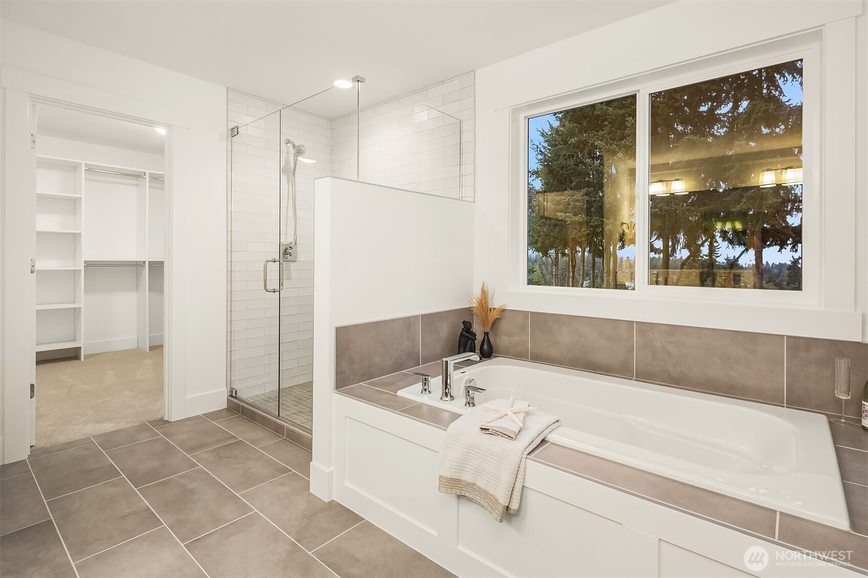 22214 98th Avenue W, Edmonds, WA 98020