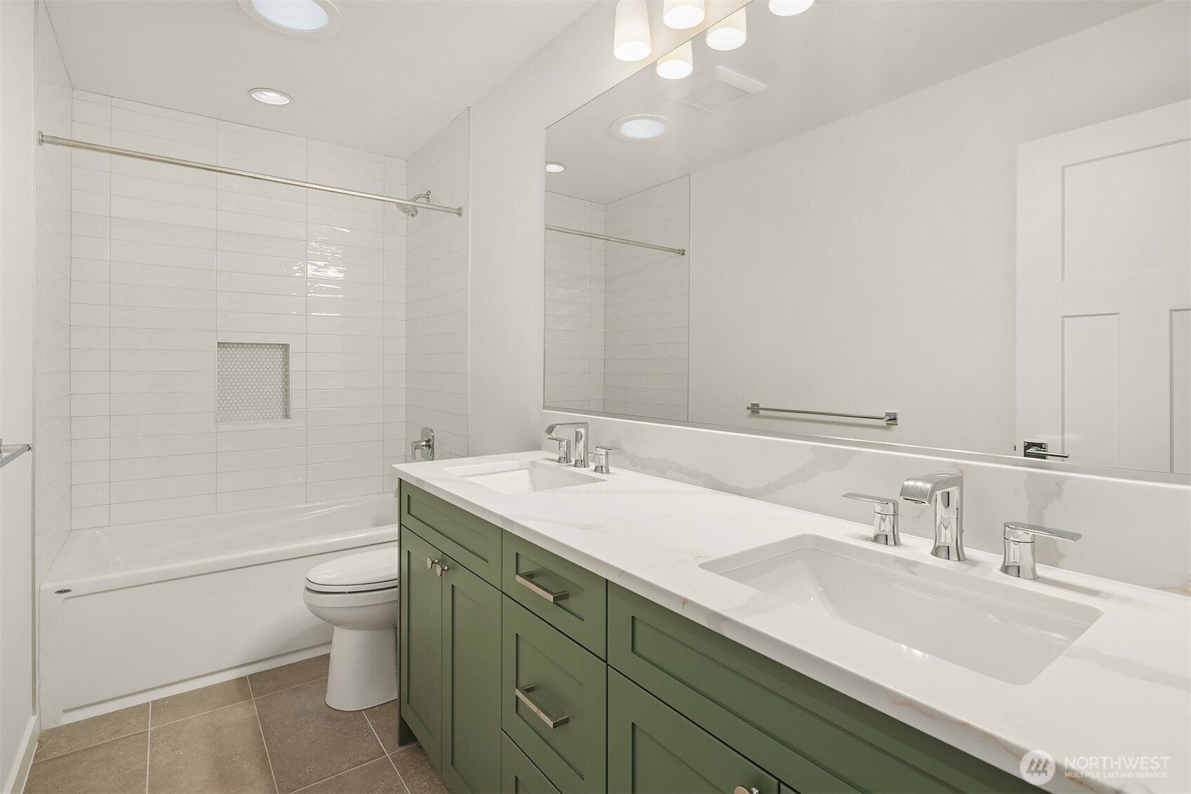 22214 98th Avenue W, Edmonds, WA 98020