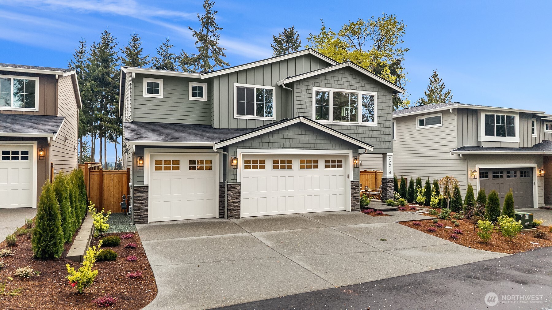 22214 98th Avenue W, Edmonds, WA 98020