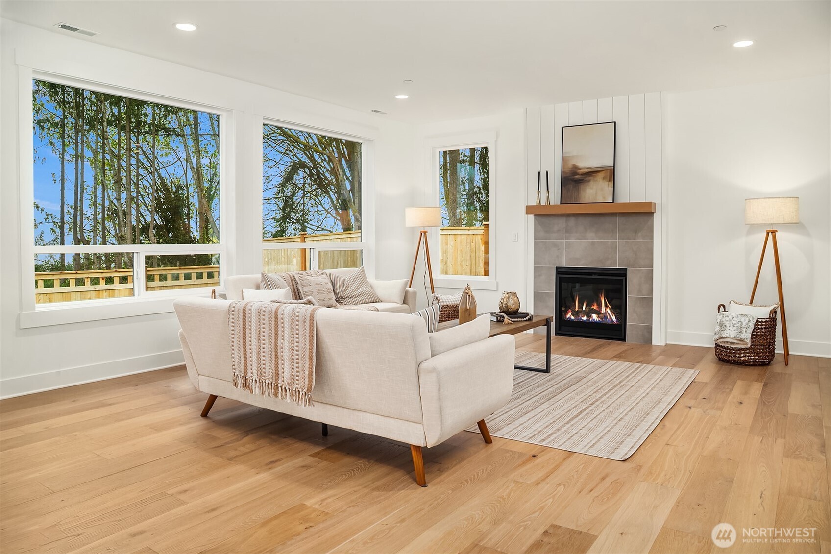 22214 98th Avenue W, Edmonds, WA 98020