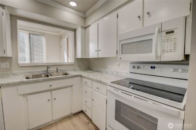 440 St Helens Avenue #209, Tacoma, WA 98402 - Photo 8