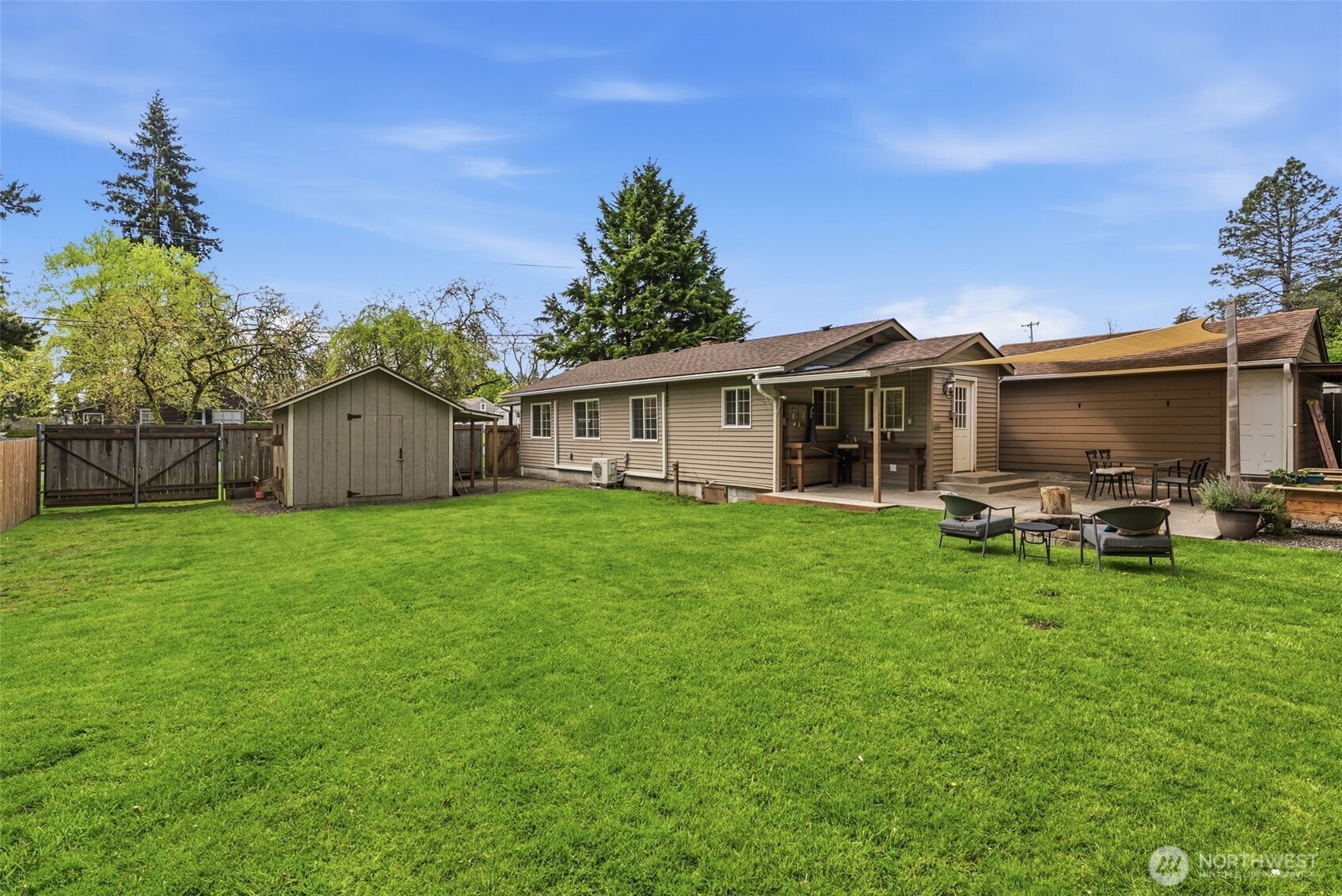 657 NW 10th Avenue , Camas, WA 98607