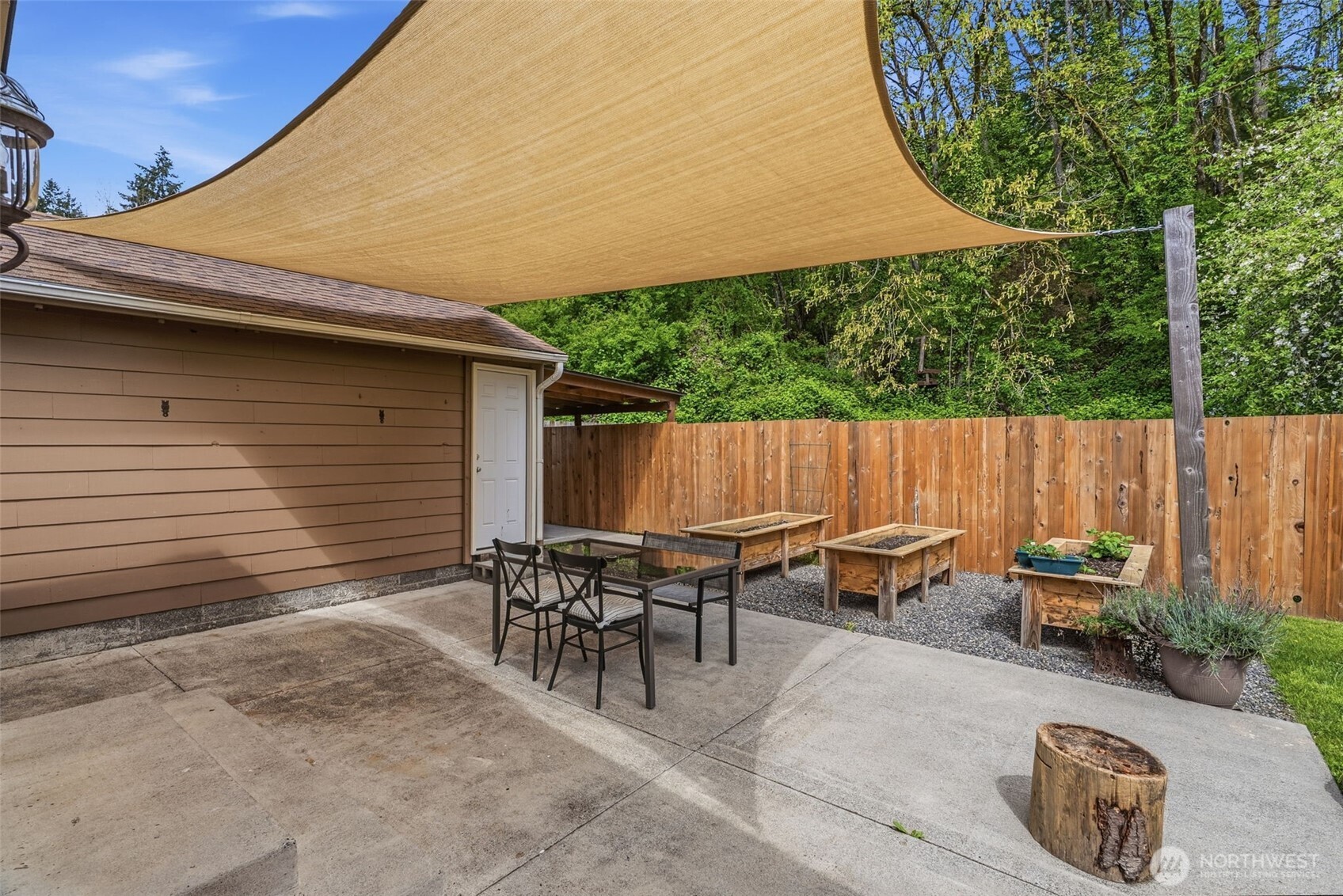 657 NW 10th Avenue , Camas, WA 98607