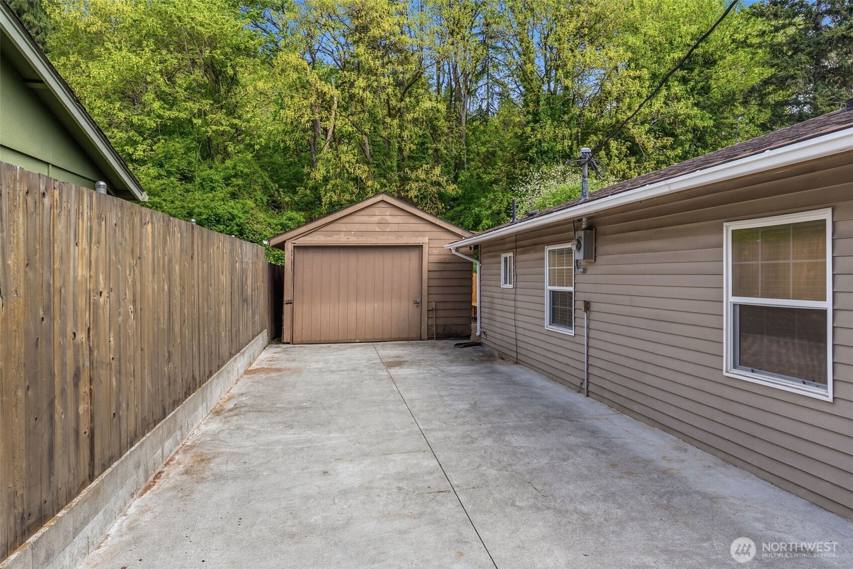 657 NW 10th Avenue , Camas, WA 98607