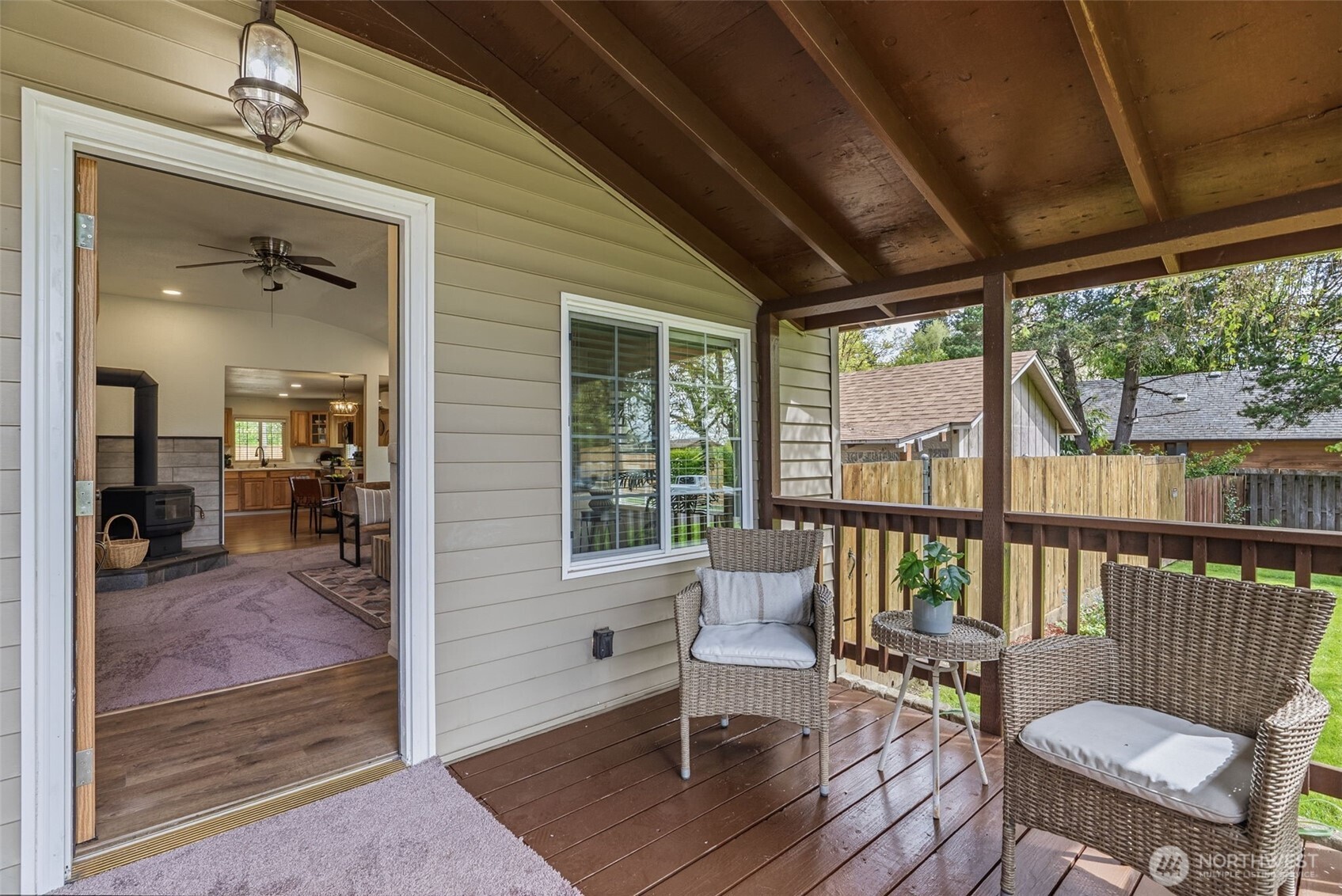 657 NW 10th Avenue , Camas, WA 98607
