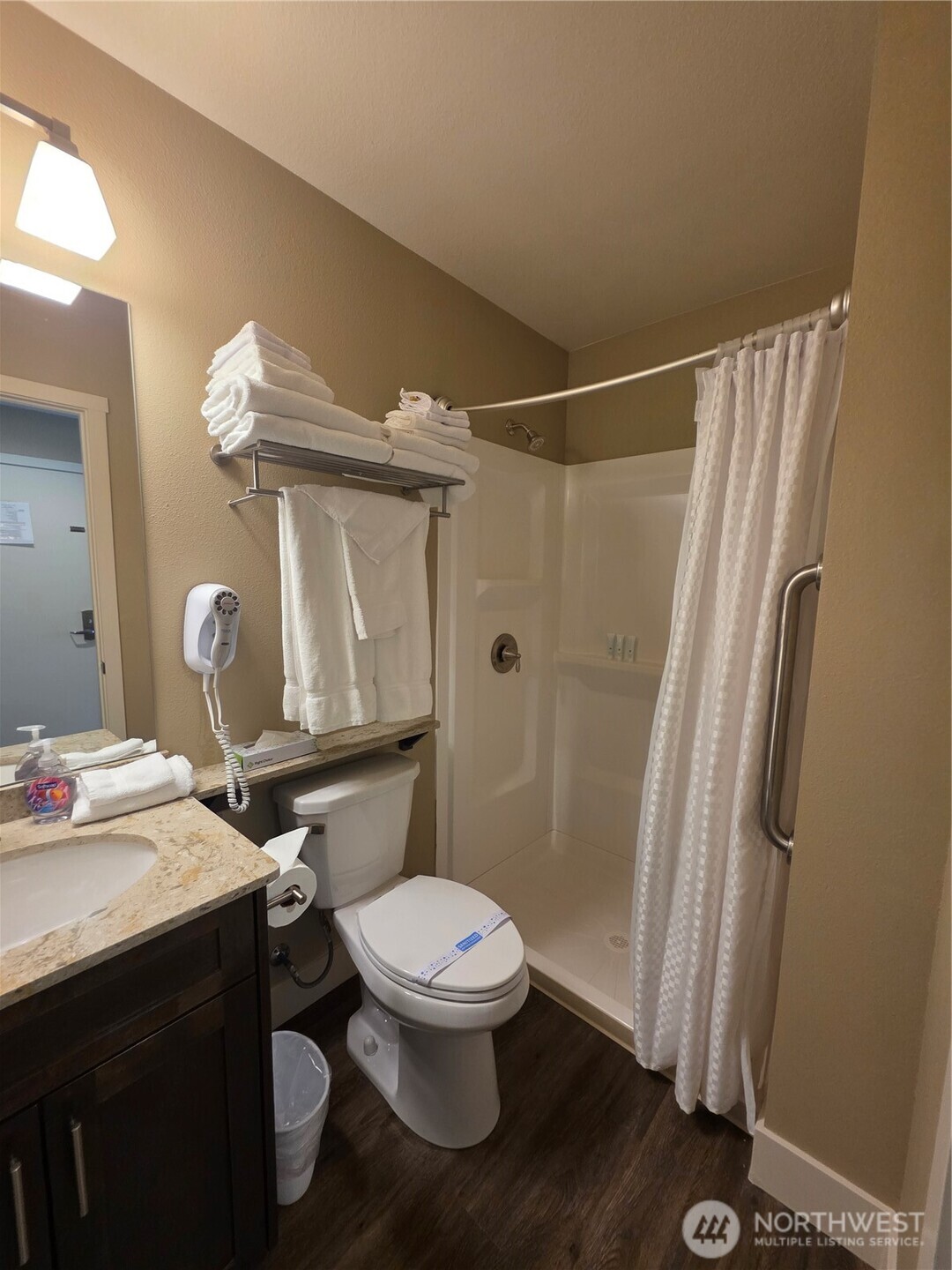 1 Beach 593-L , Manson, WA 98831