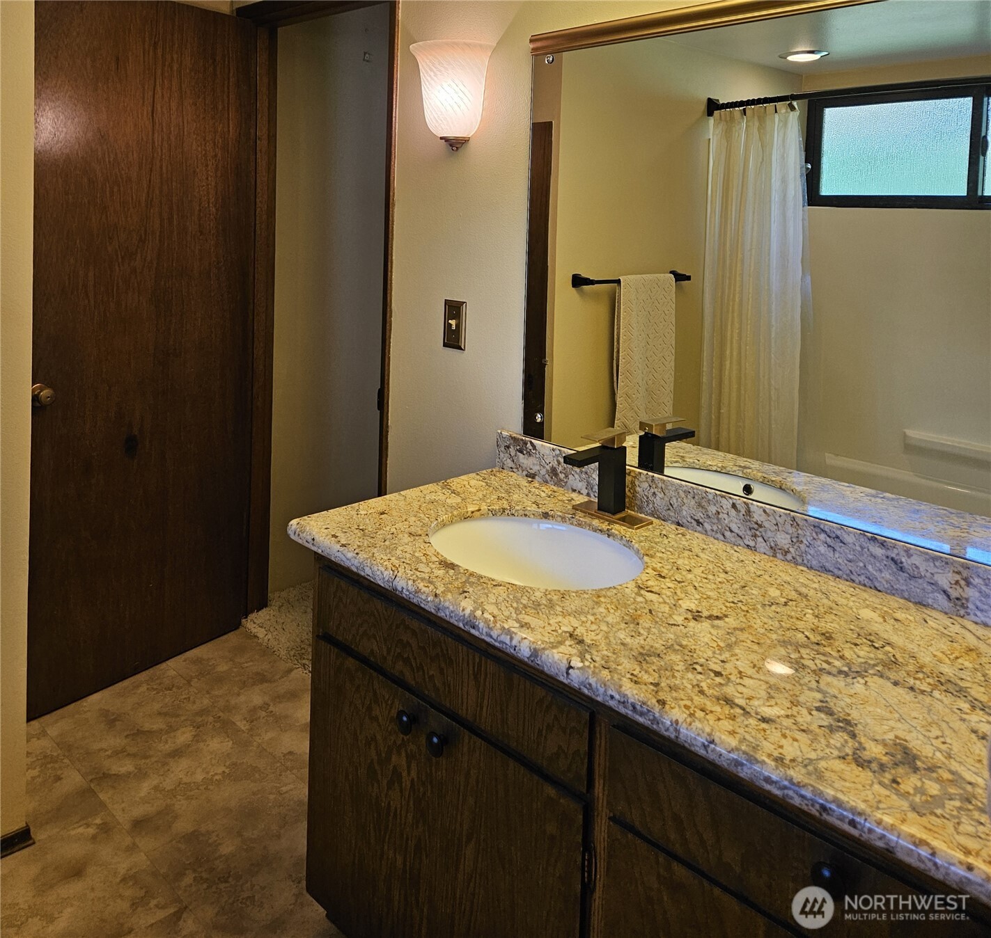 6504 113th Avenue NE, Kirkland, WA 98033