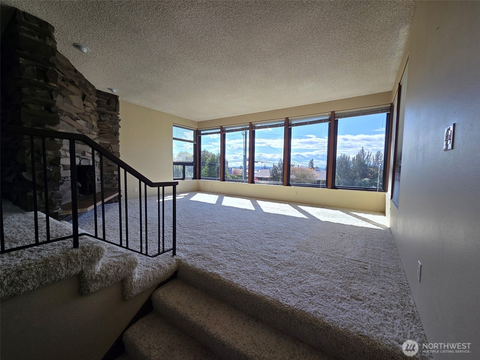 6504 113th Avenue NE, Kirkland, WA 98033