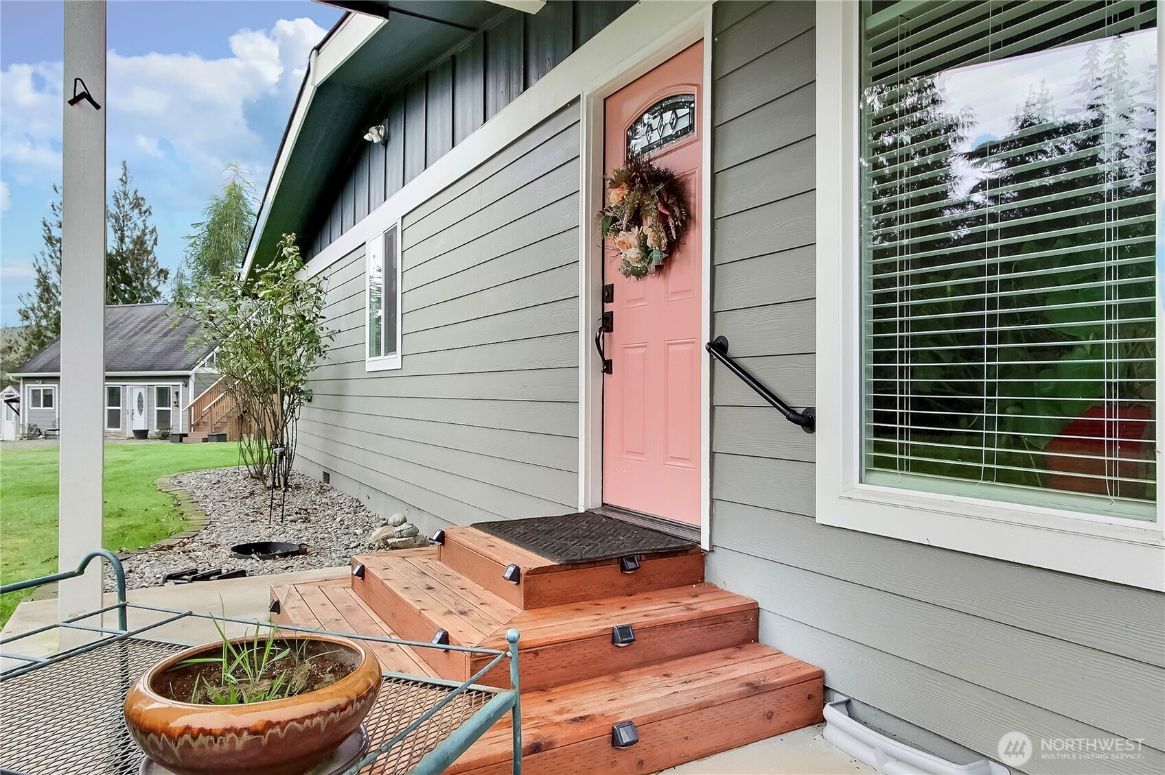 149 Barton Road , Rochester, WA 98579-8908