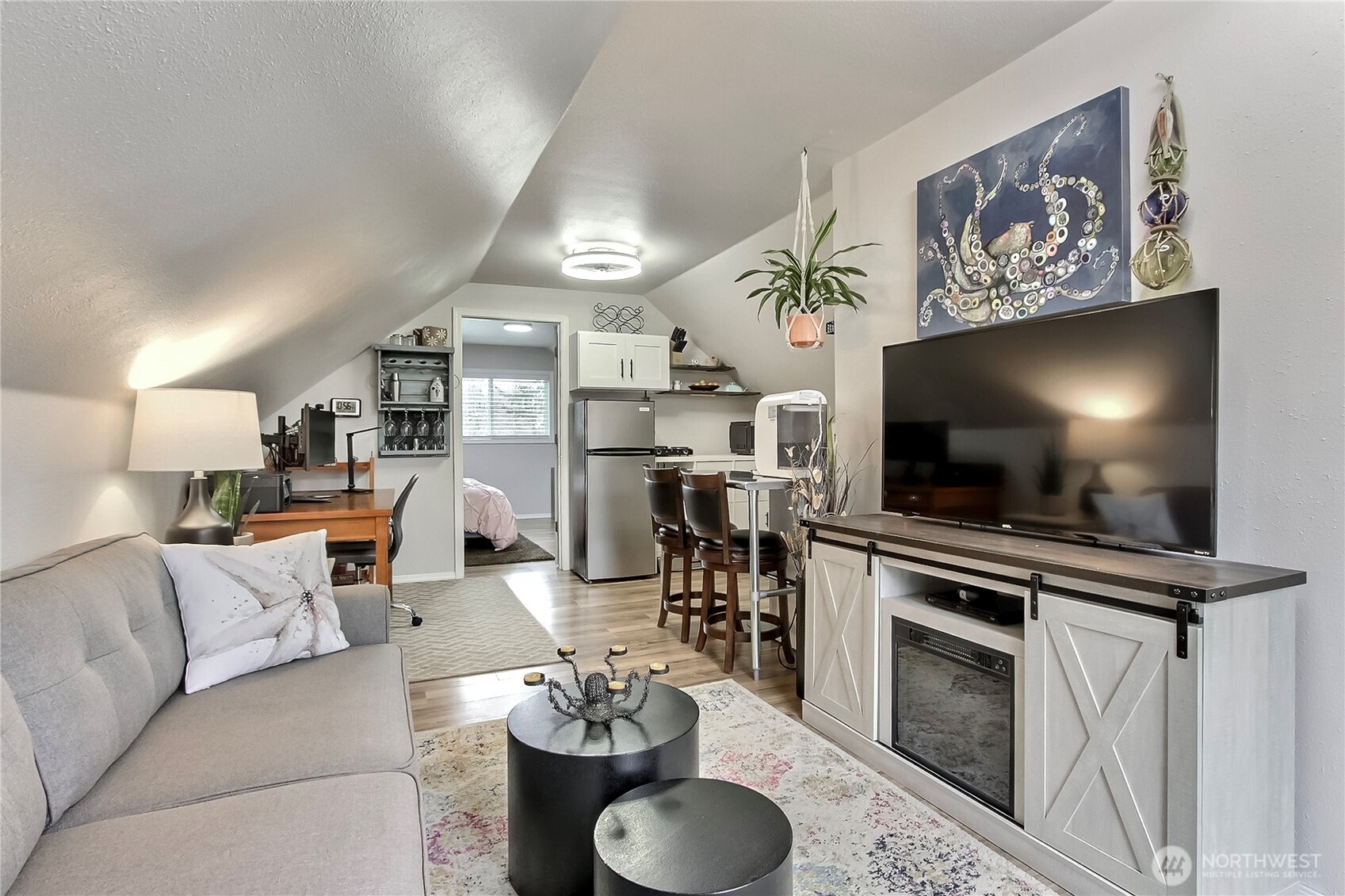 149 Barton Road , Rochester, WA 98579-8908