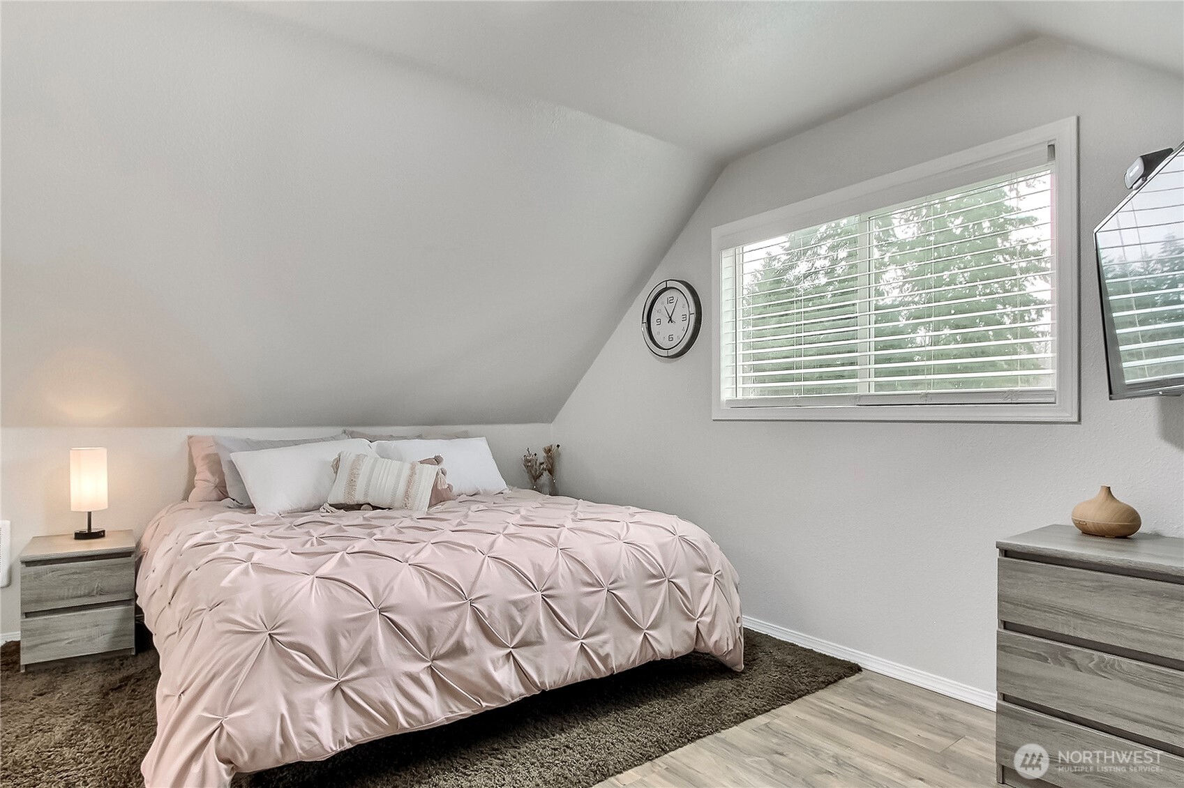 149 Barton Road , Rochester, WA 98579-8908
