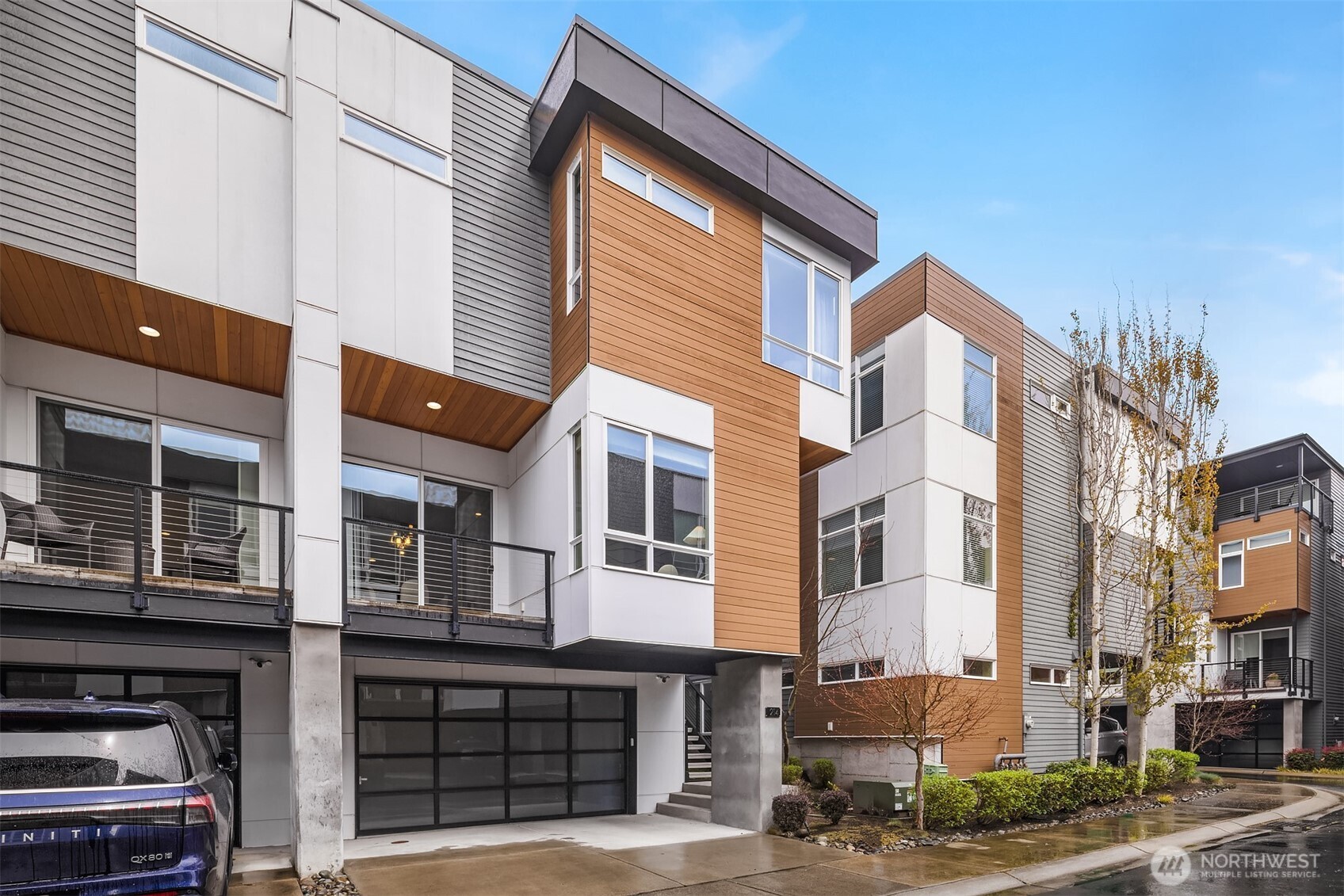 214 4th Court S #6, Kirkland, WA 98033