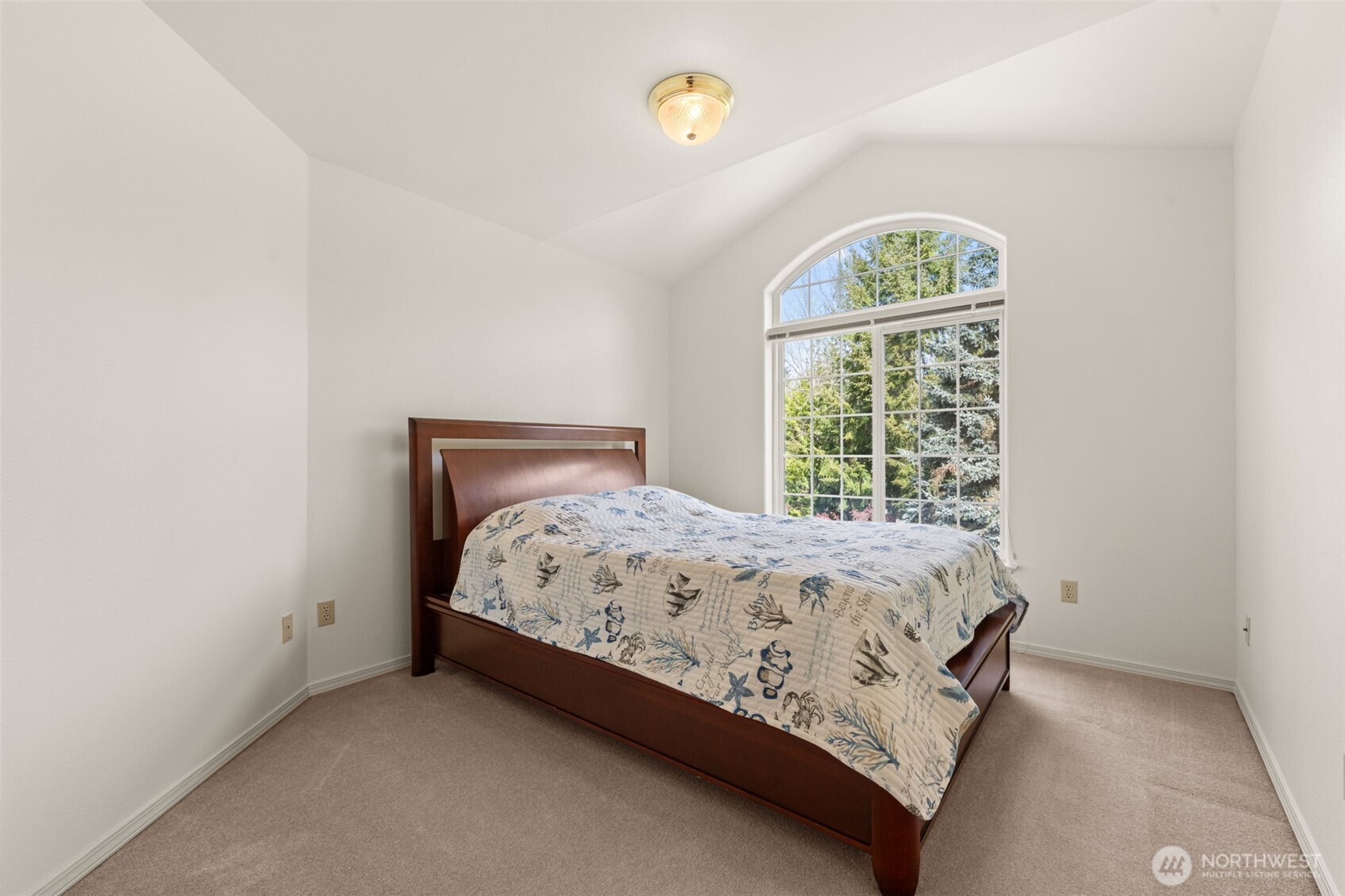 7137 Highlands Drive NE, Olympia, WA 98516