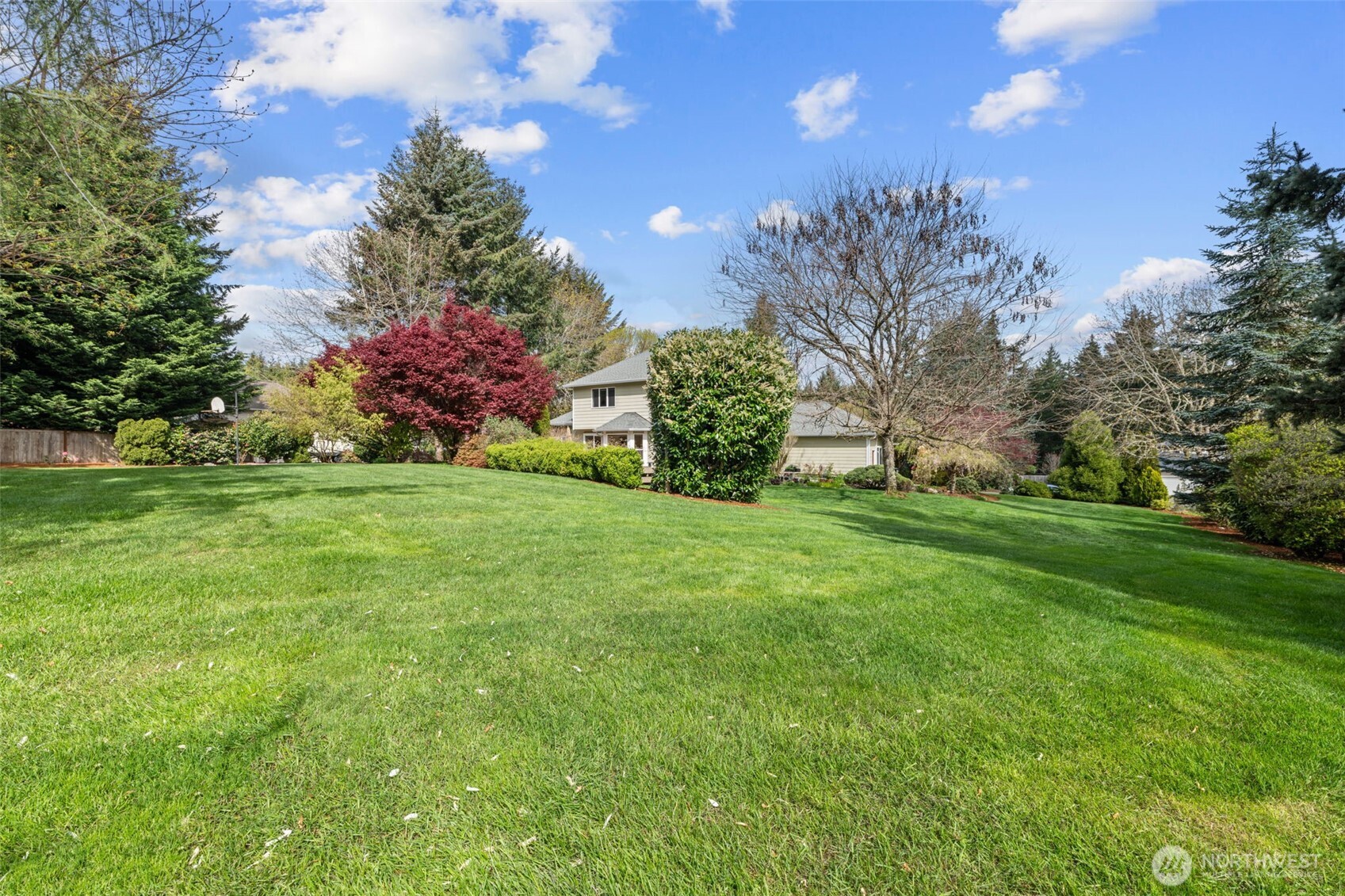 7137 Highlands Drive NE, Olympia, WA 98516