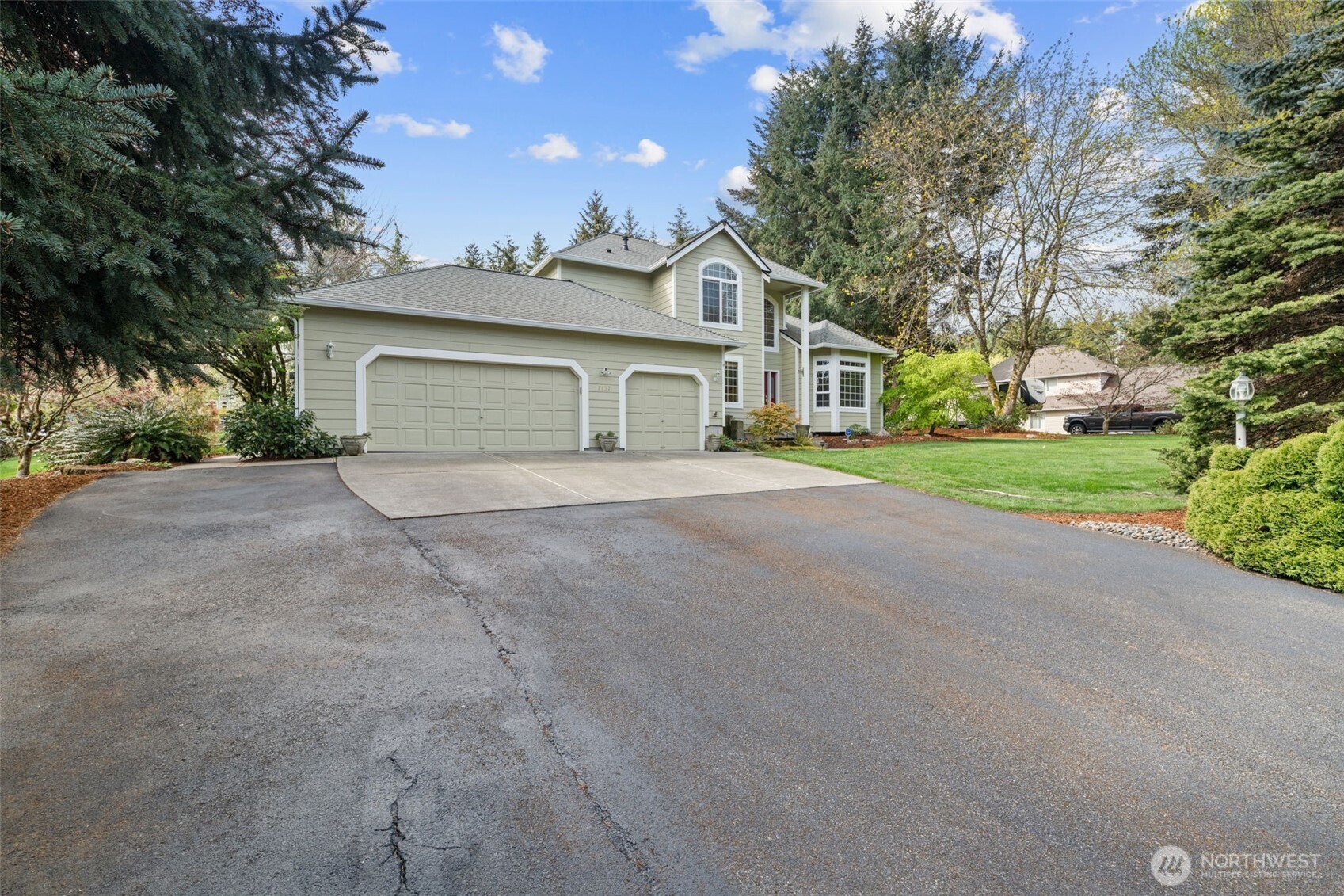 7137 Highlands Drive NE, Olympia, WA 98516
