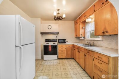 10730 84th St NE , Lake Stevens, WA 98258 - Photo 12