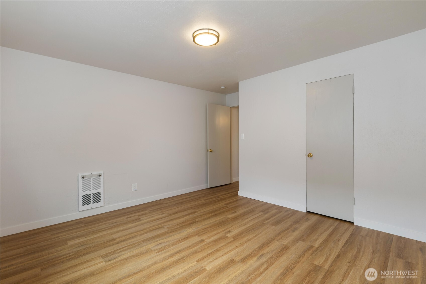 7618 Greenwood Avenue N, Seattle, WA 98103
