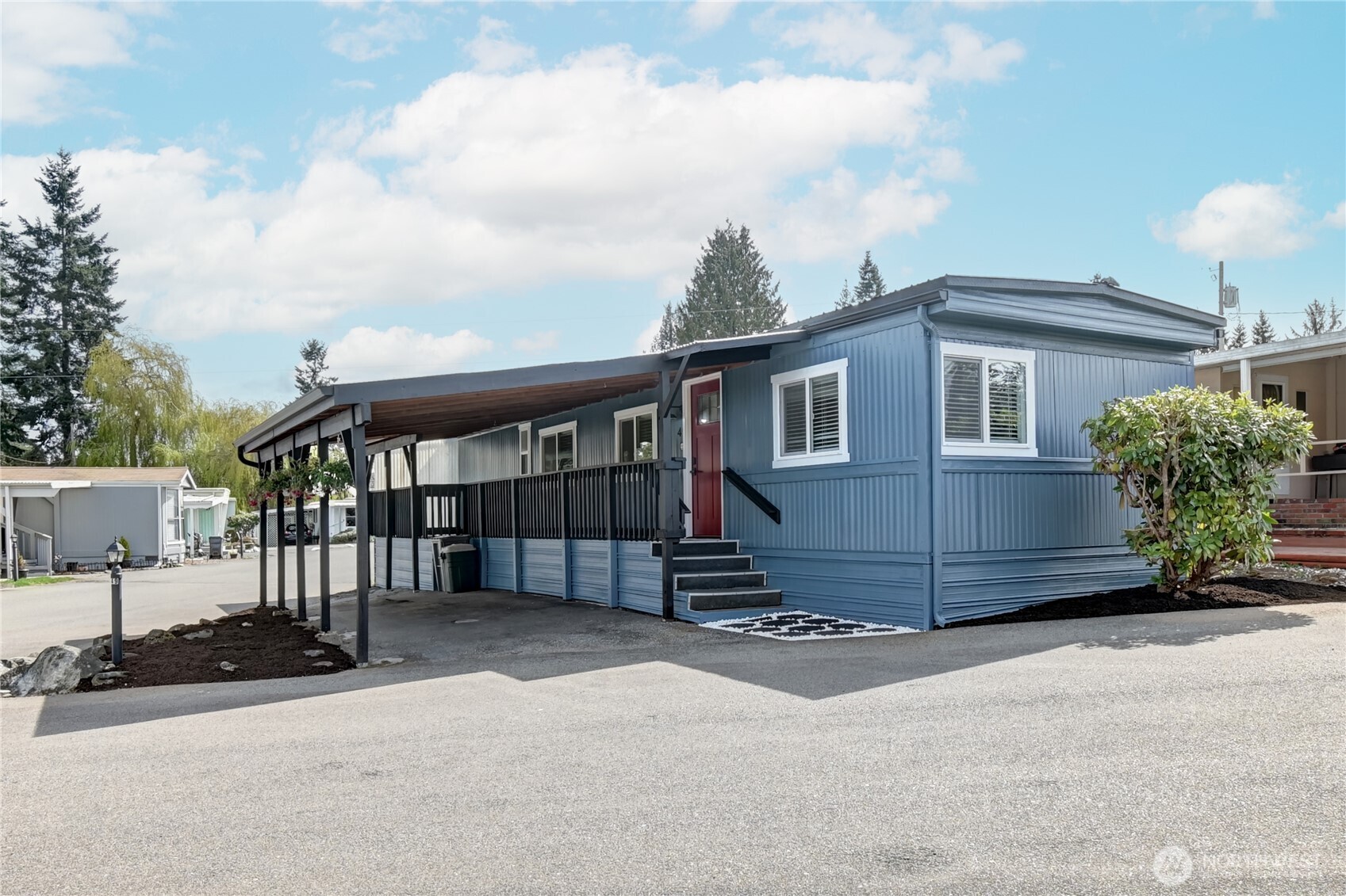 18501 52nd Ave #49, Lynnwood, WA 98037