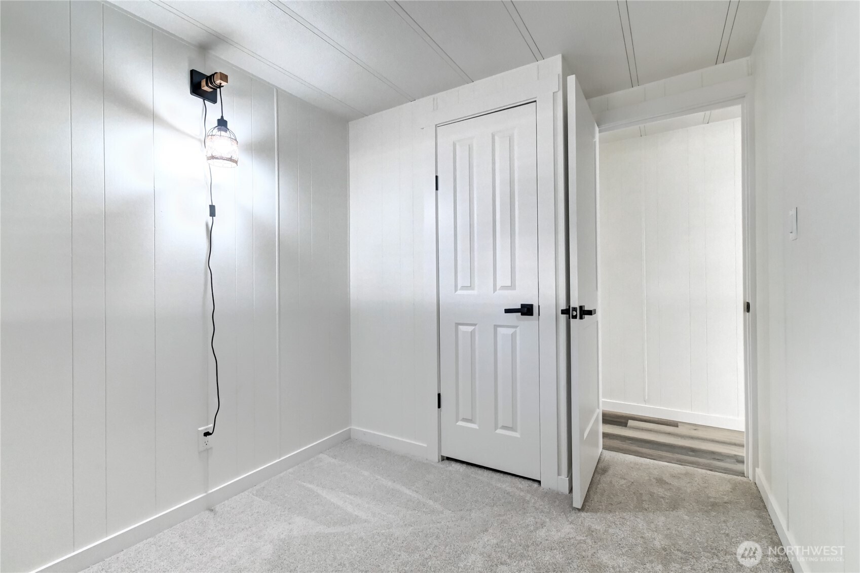 18501 52nd Ave #49, Lynnwood, WA 98037