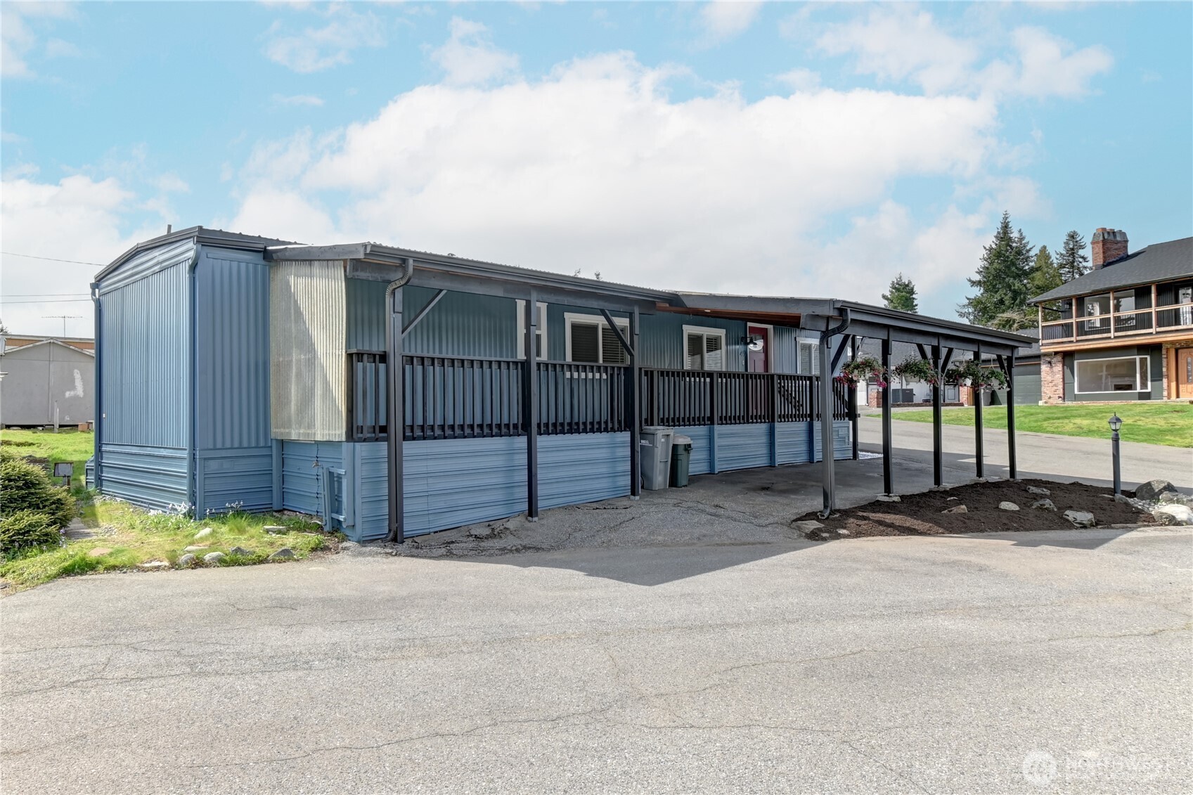 18501 52nd Ave #49, Lynnwood, WA 98037